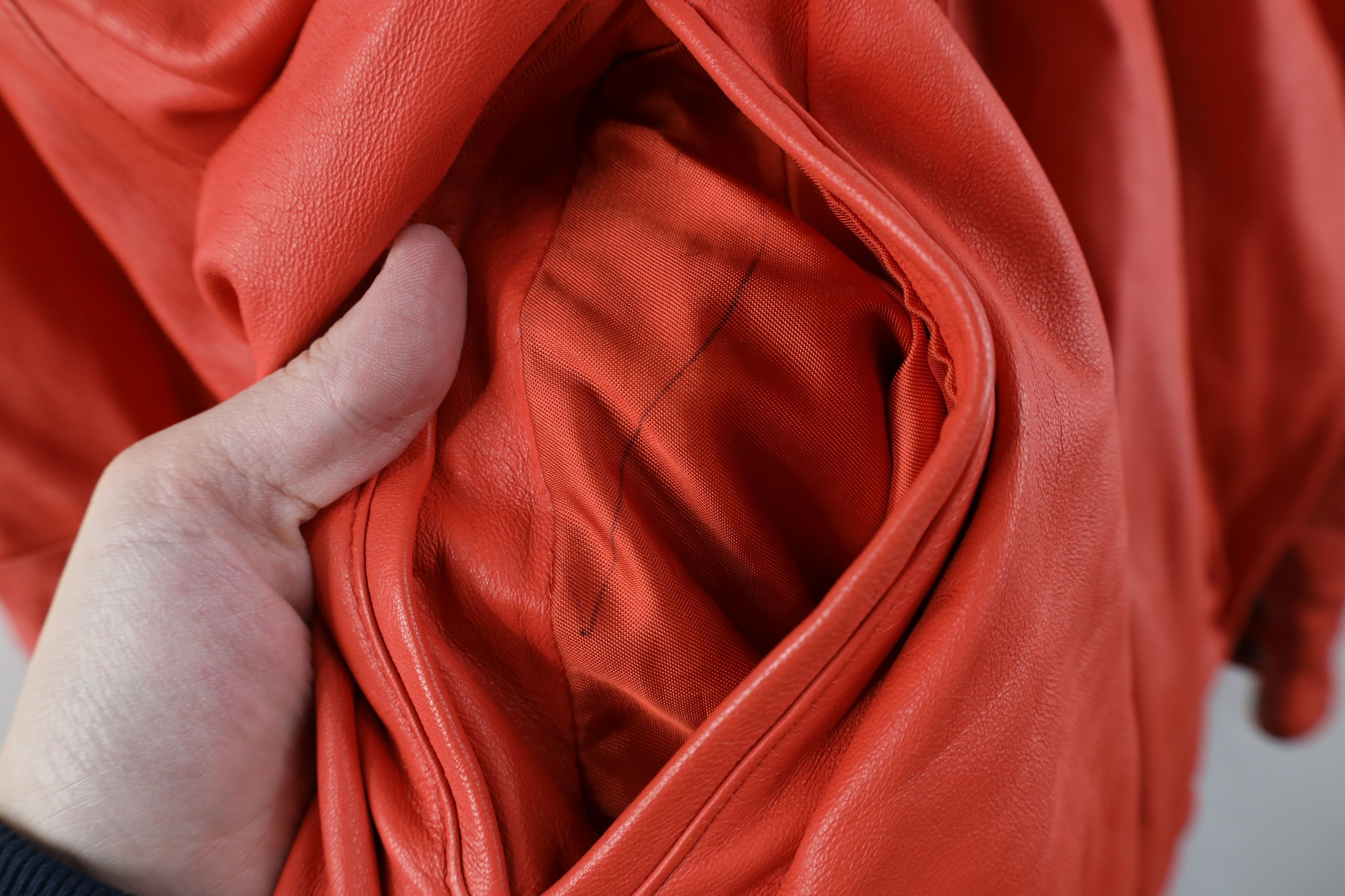 Vintage Vintage 80s Mid Mod Soft Leather Button Back Jacket Coral Size L / US 10 / IT 46 - 6 Thumbnail