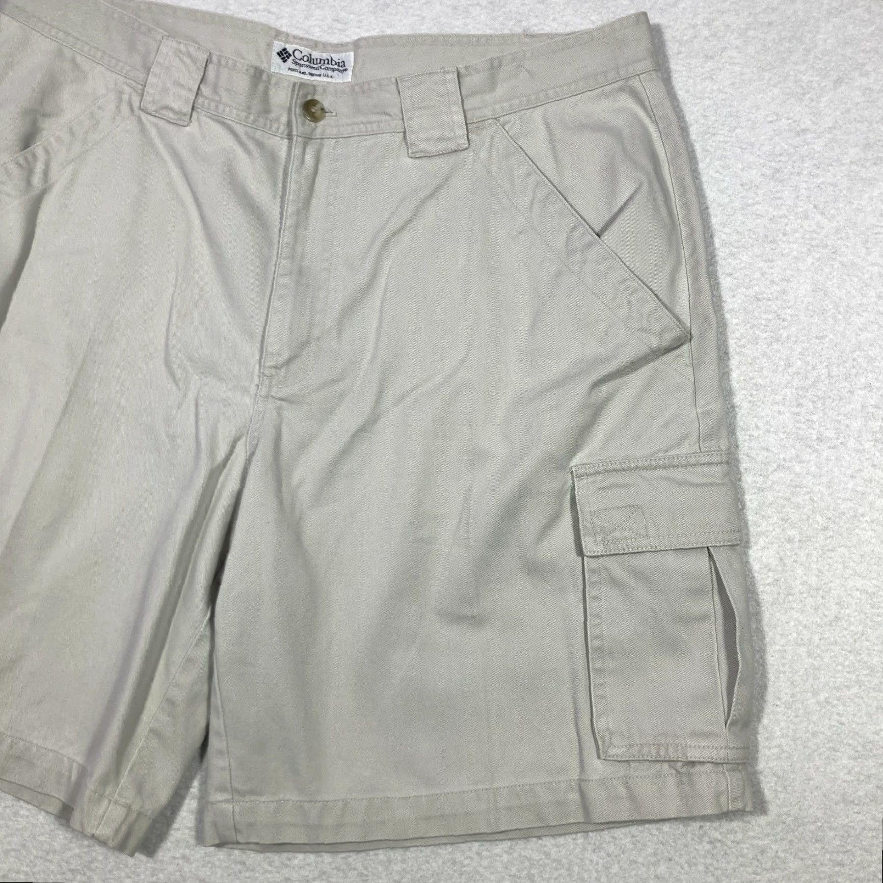 Vintage Columbia Mens Cargo Shorts Light Brown 38 USA Vintage Utility Hiking Slim Fit Cotton Canvas Belt Loops Pockets Crew N/A Size US 38 / EU 54 - 2 Thumbnail