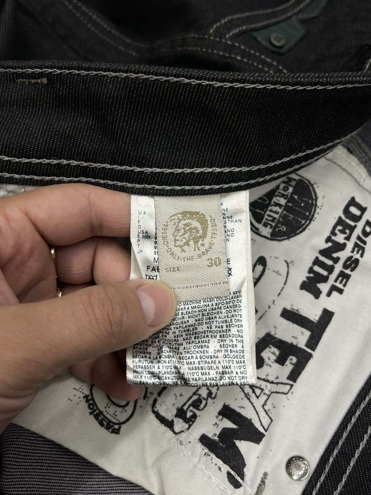 Diesel Mens Diesel Darron Denim Jeans Black Y2K 30x34 Size US 30 / EU 46 - 15 Thumbnail