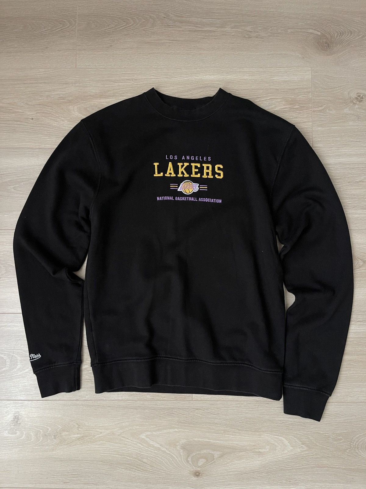Mitchell & Ness Lakers sweatshirt black men’s big logo Mitchell&Ness USA Size US M / EU 48-50 / 2 - 6 Thumbnail