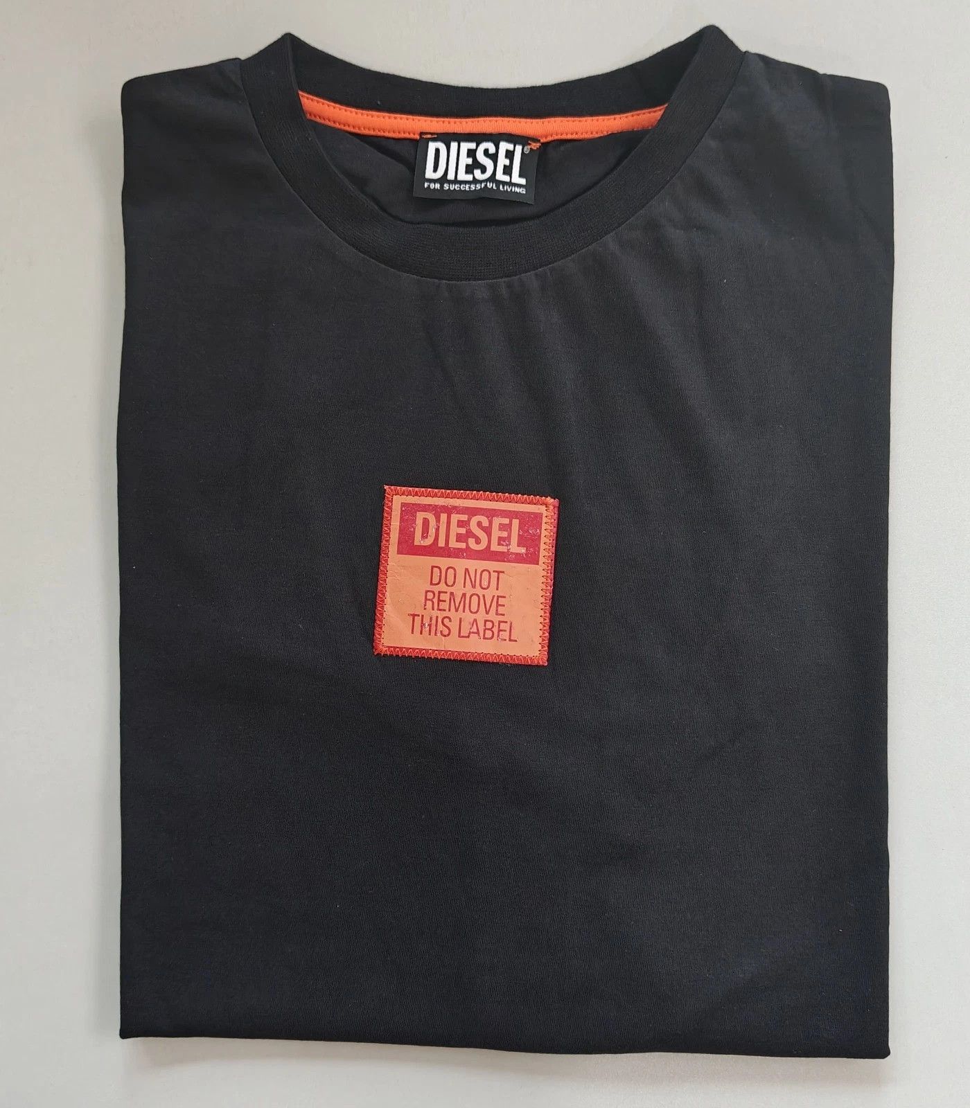 Diesel DIESEL Black T-Shirt With Logo Patch T 4130 Size US L / EU 52-54 / 3 - 1 Thumbnail
