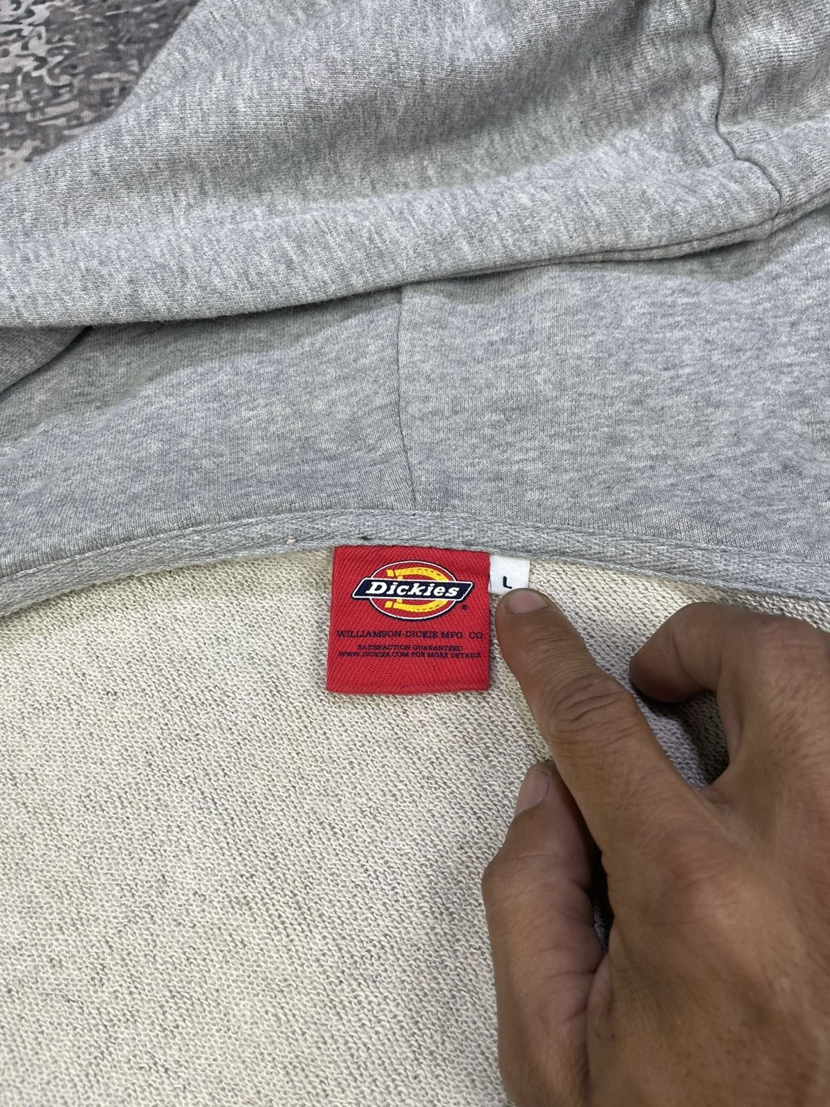 Dickies Vtg Dickies Patch Logo Zipper Hoodie Sweatshirt Size US L / EU 52-54 / 3 - 12 Thumbnail