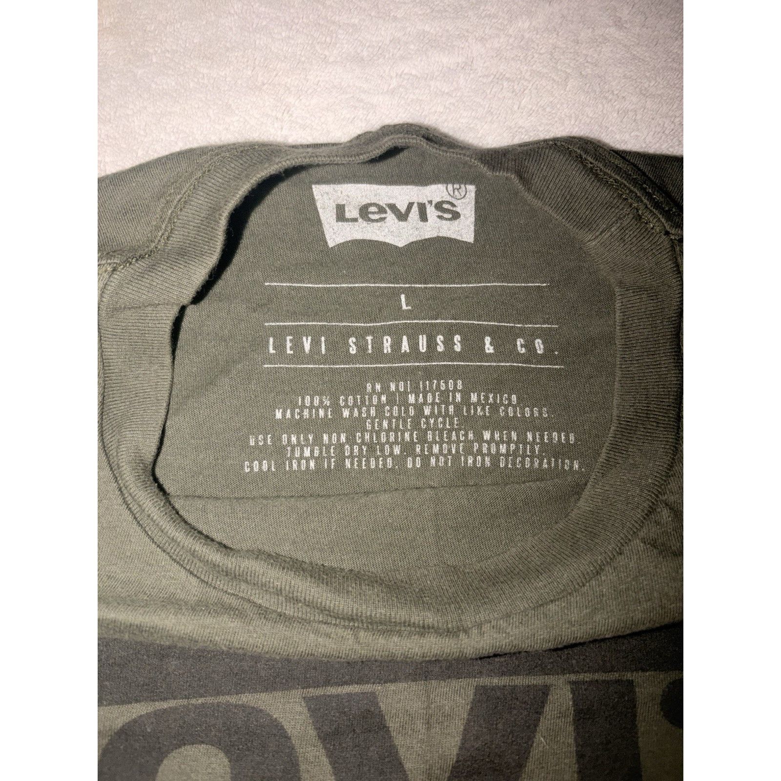 Levi's Levi’s MENS Graphic T-Shirt - MEDIUM OLIVE GREEN 100% COTTON Size US M / EU 48-50 / 2 - 2 Thumbnail