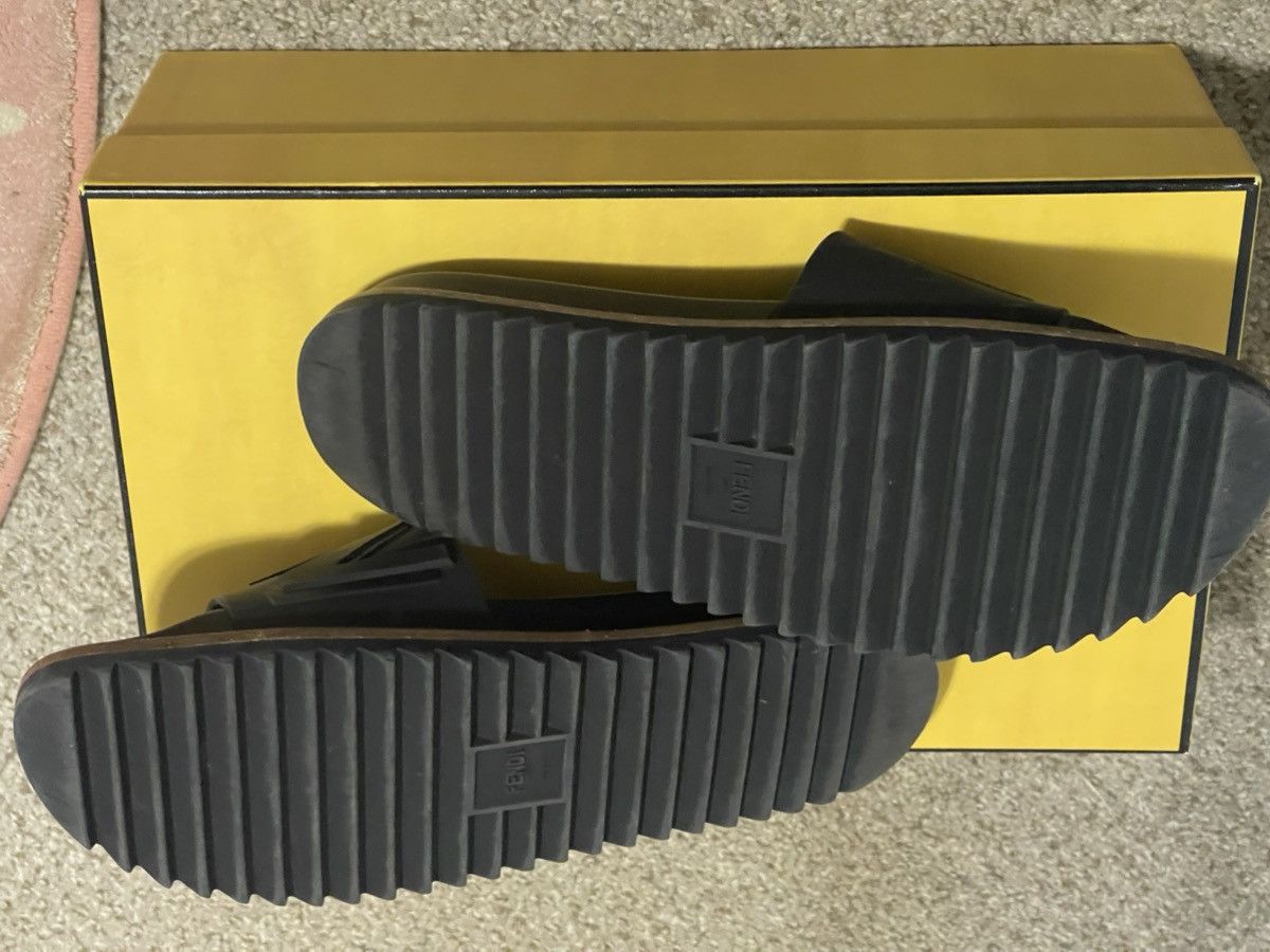 Fendi vocab slides deals