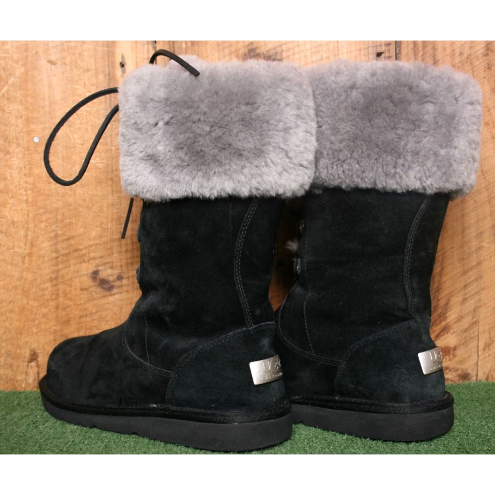 Ugg UGG Montclair Black Suede Sheepskin Shearling Cuff Lined Winter Boots Sz. 9 Women Subtle Signs Of Wear Leather Uppers Boots Mens Womens Girls? Size US 8 / IT 38 - 3 Thumbnail