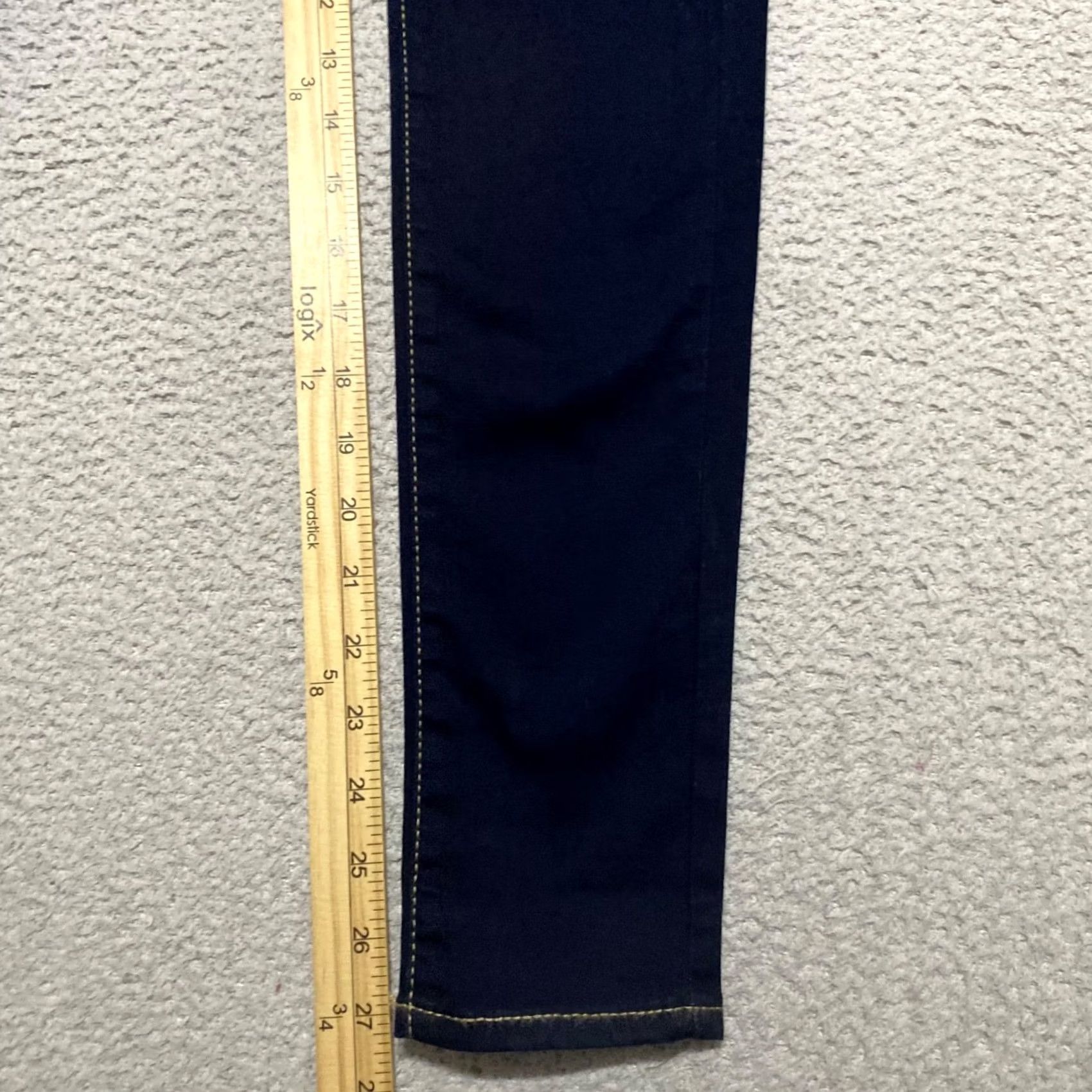Levi's Levi's 710 Jeans Womens 26 Blue Denim Dark Wash Mid Rise Skinny City 710 Womens Jeans Men? Size 26" / US 2 / IT 38 - 6 Thumbnail