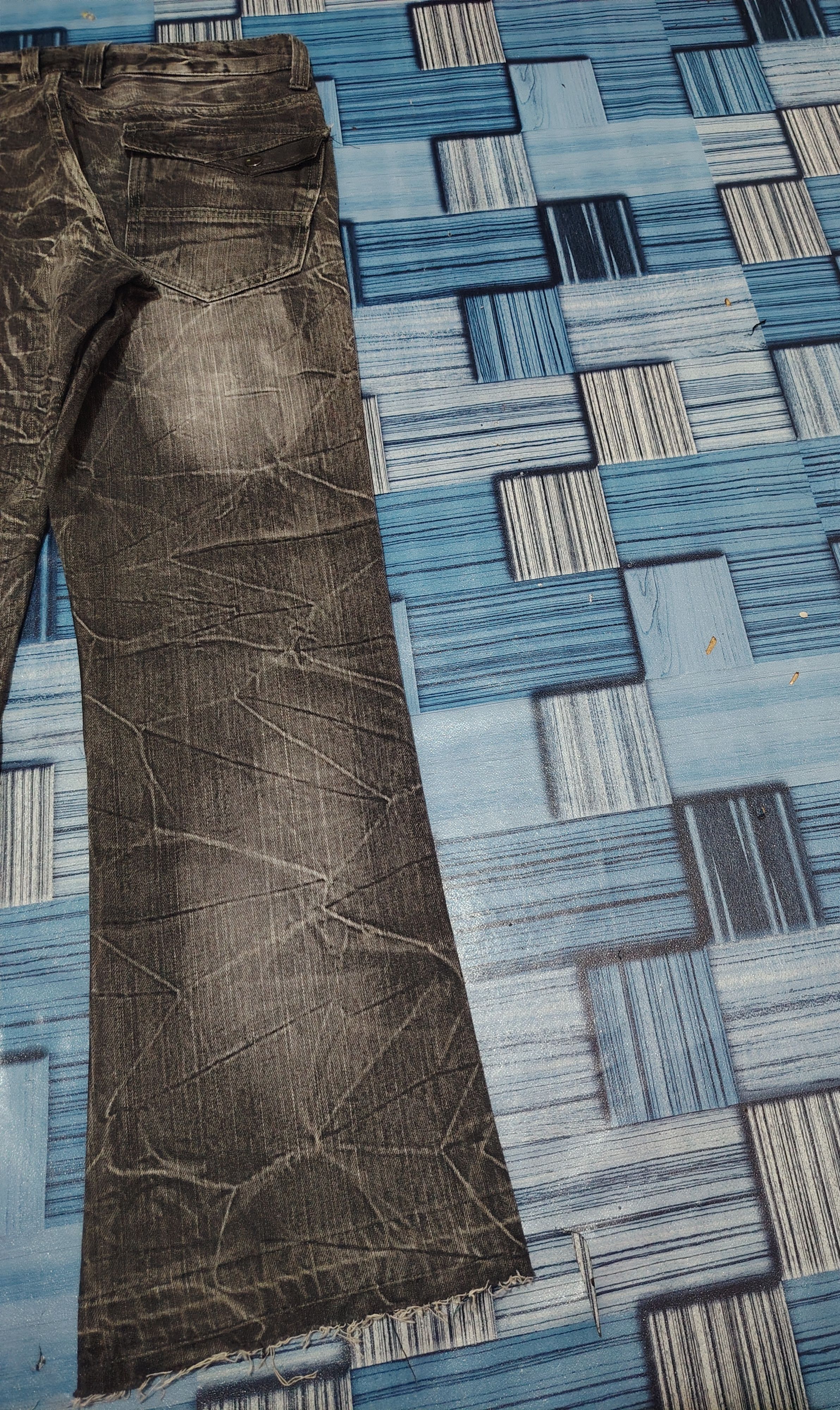 Le Grande Bleu (L.G.B.) Japanese Wild Life Skull Bones Whiskered Flared Jeans Size US 32 / EU 48 - 17 Thumbnail