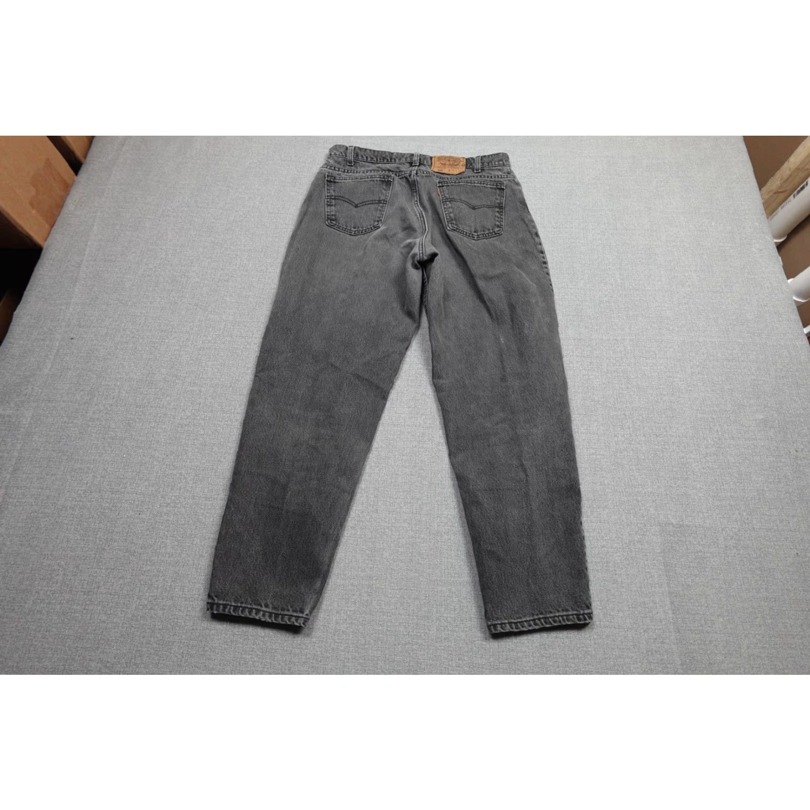 Levi's VINTAGE Levi's 560 Jeans Mens 34x30 Gray Charcoal Denim Orange Tab Baggy Relaxed Fit Tapered 5-Pocket Denim Jeans Mens Size US 34 / EU 50 - 4 Thumbnail