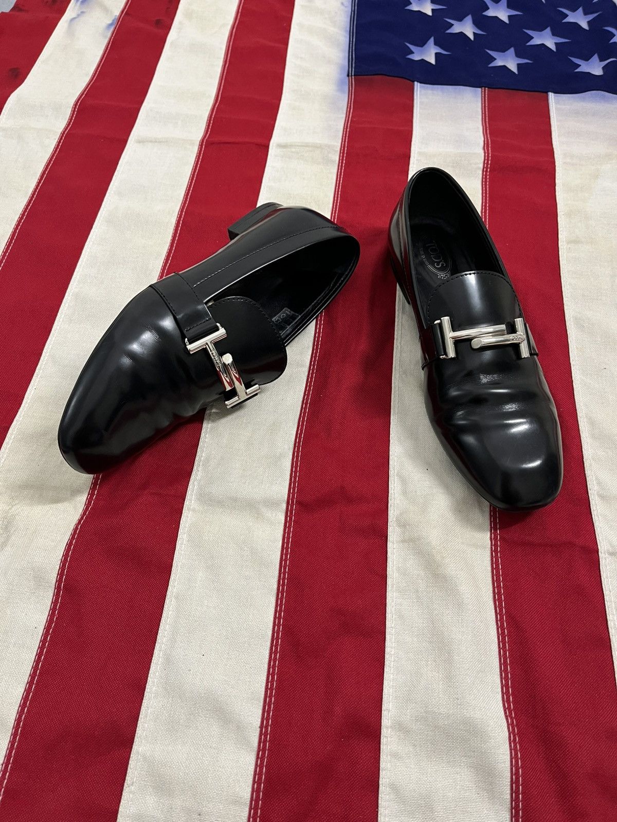 Tod's TOD'S Black Leather Backless Loafers Silver Hardware Size 38 Size US 7 / IT 37 - 1 Thumbnail