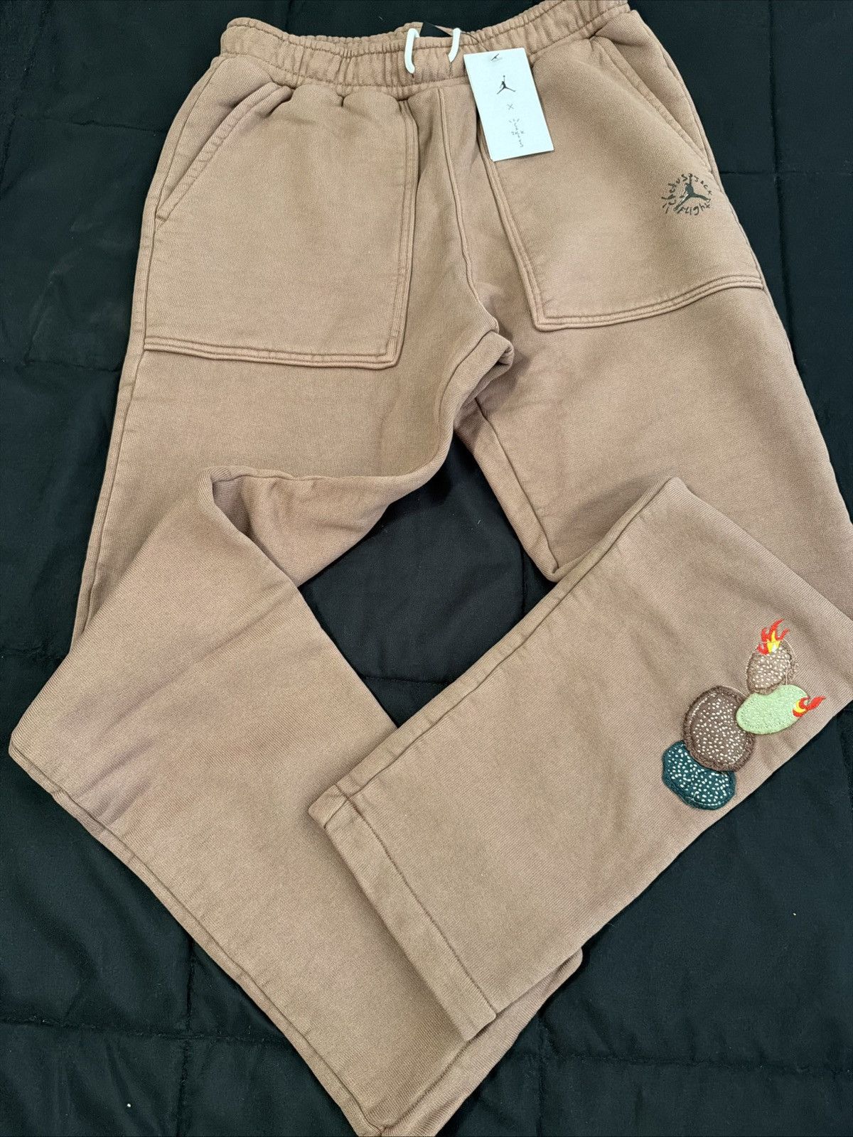 Jordan Brand × Travis Scott Jordan Fleece Pants Colab Travis Scott Cactus Jack Small NWT Size US 32 / EU 48 - 1 Thumbnail