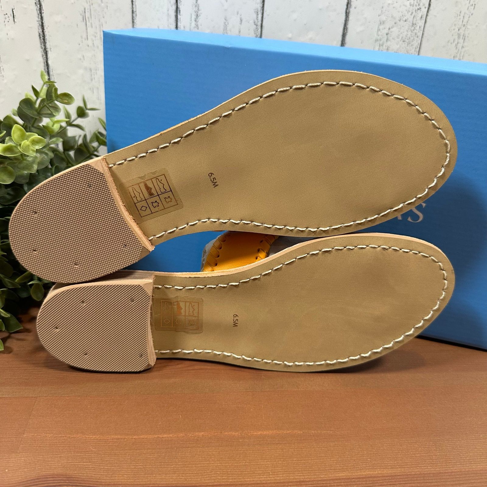 Jack Rogers Jack Rogers Jack Whipstitch Flat Sandals Size 6.5 $128 Size US 6.5 / IT 36.5 - 9 Thumbnail
