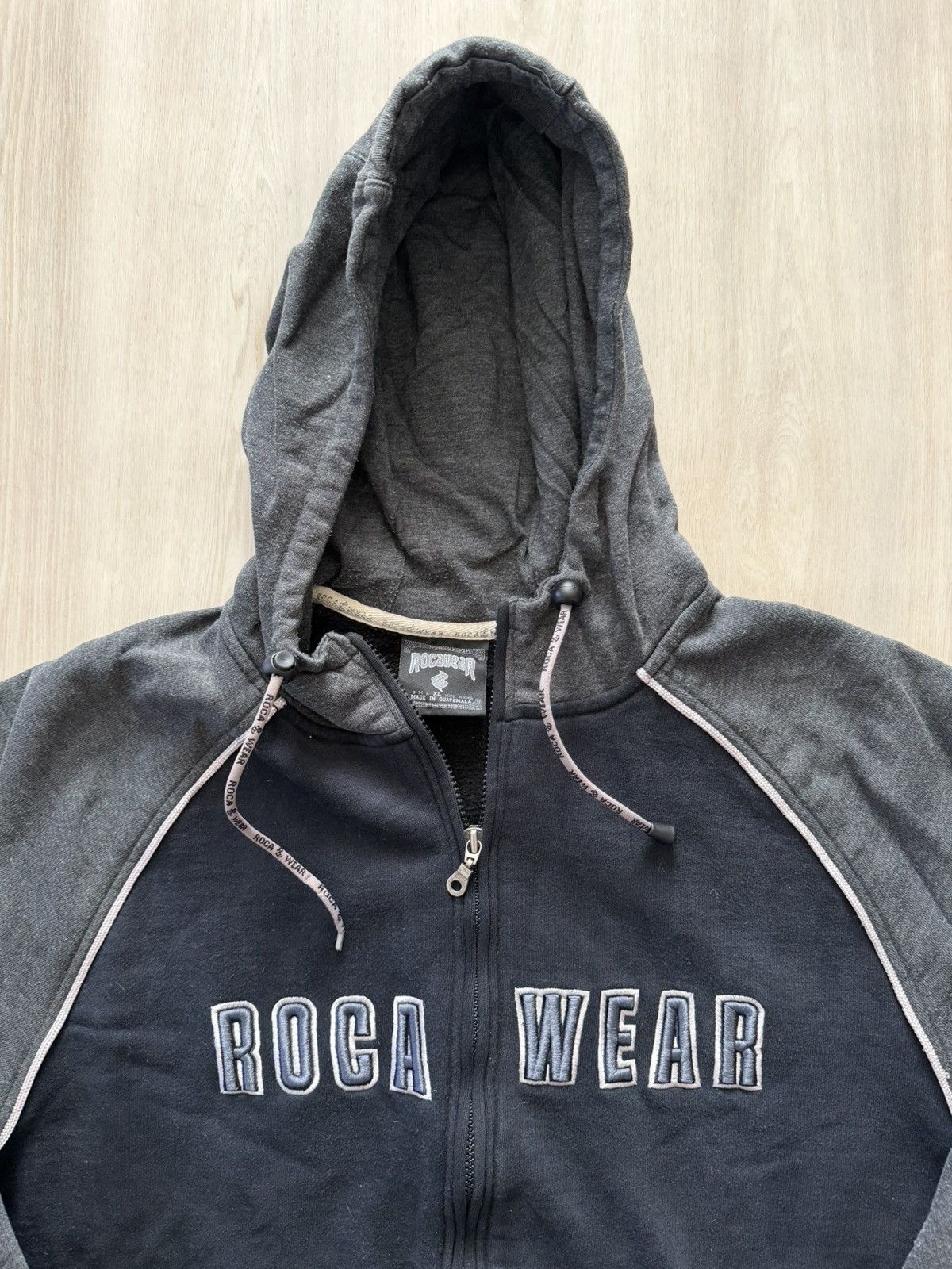 Rocawear Vtg Rocawear Full Zip Up Hoodie Embroidered Spellout Sz XL Size US XL / EU 56 / 4 - 2 Thumbnail