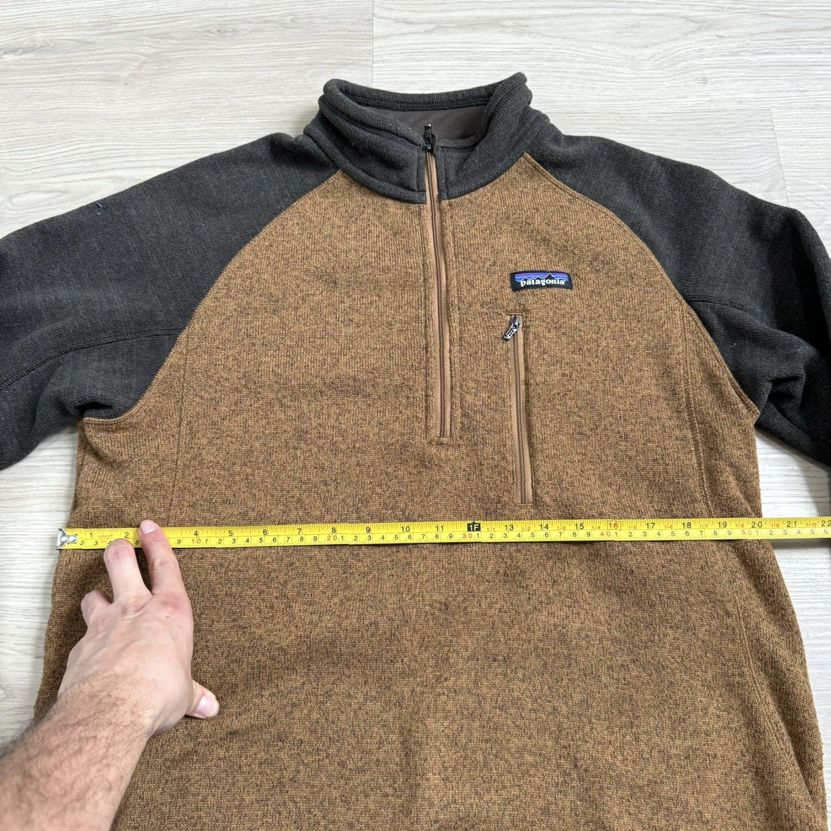 Patagonia Patagonia Pullover Men's M Tan/Brown 1/4 Zip Long Sleeve Fleece Better Sweater 27" Length 20" Pit to Pit Model: Patagonia Better Sweater Size US M / EU 48-50 / 2 - 4 Thumbnail