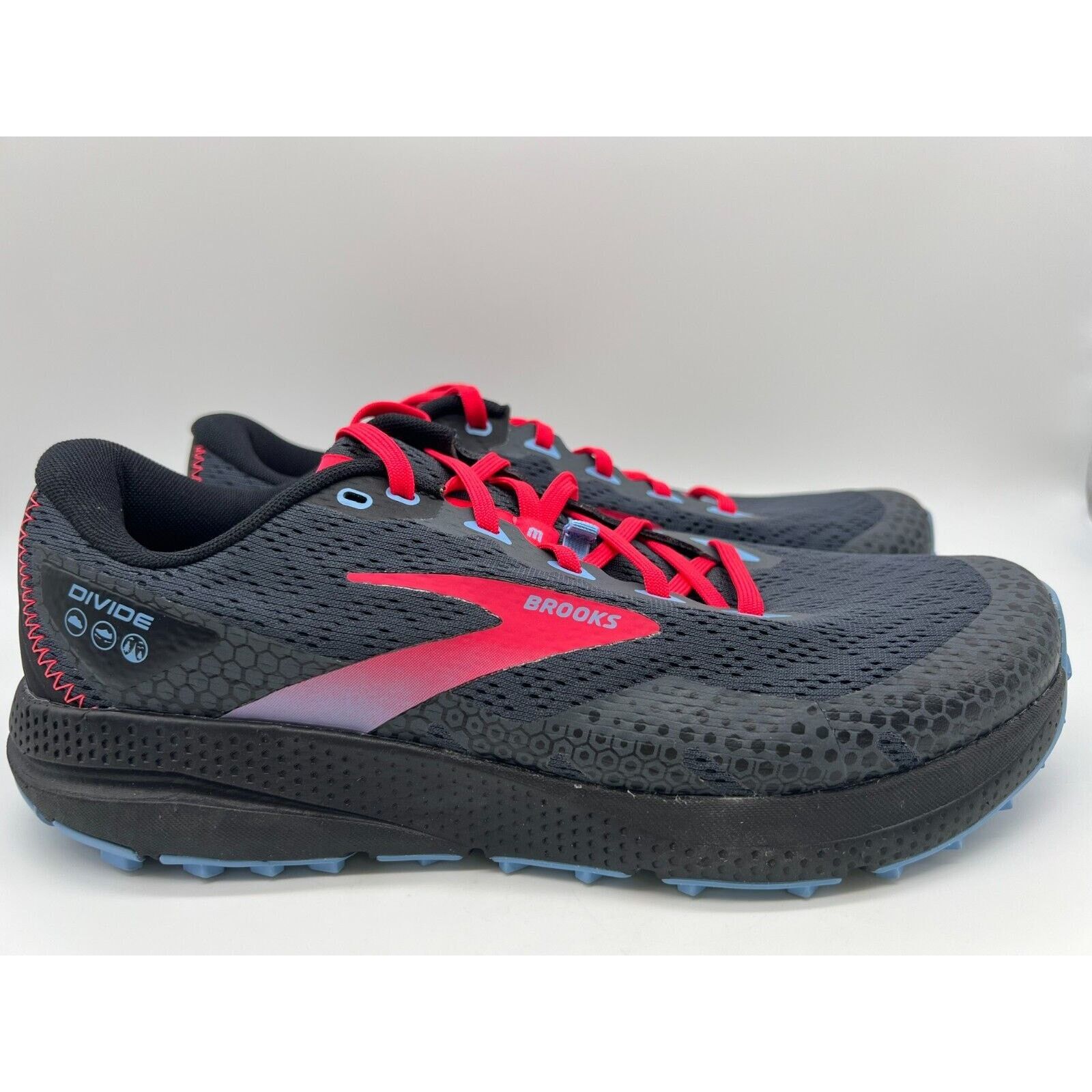 Brooks Divide 3 WomenS Pink Black Hiking Running Size 11B Shoes, Women's