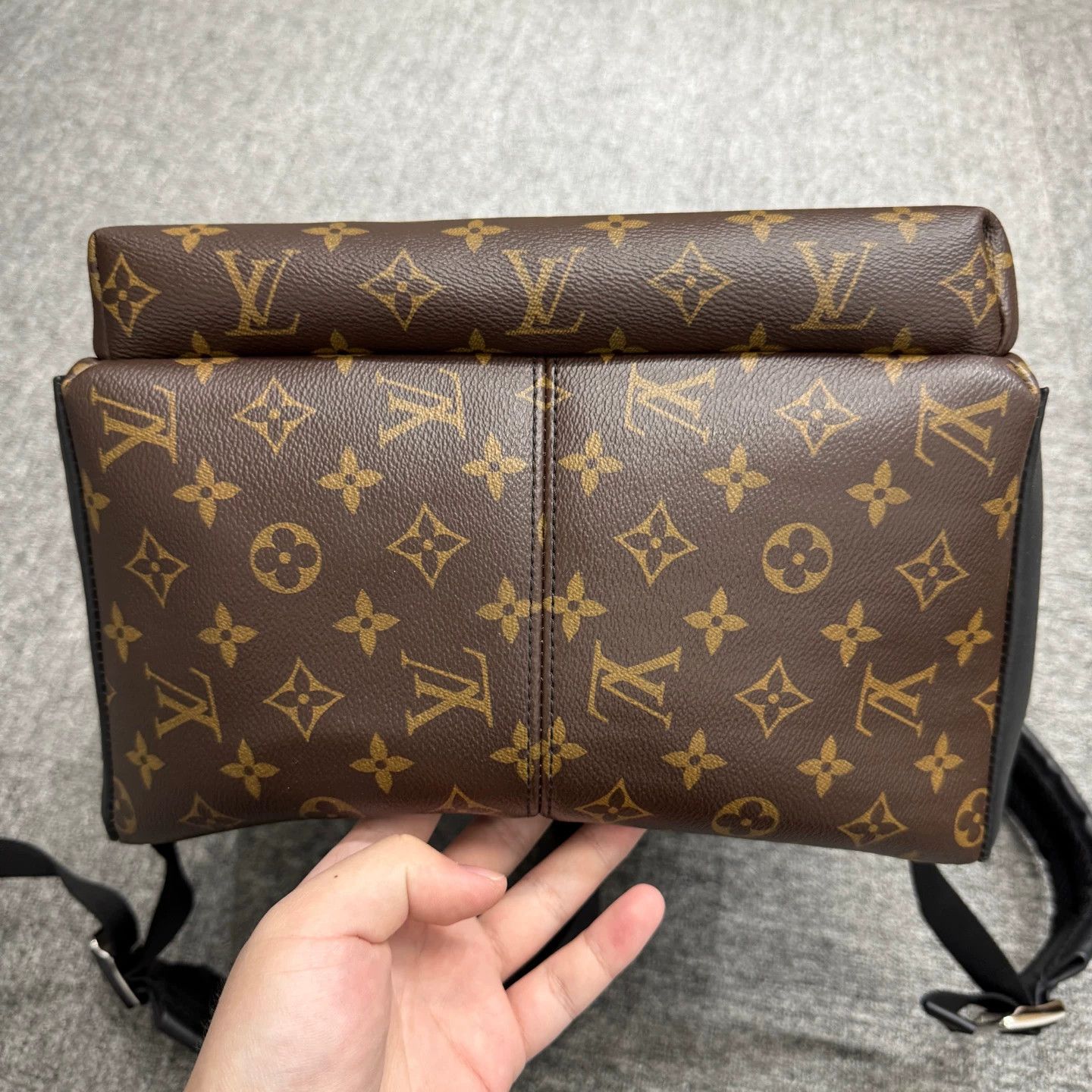 Louis Vuitton LV Brown Monogram Backpack 99 New w/ Wear Size ONE SIZE - 4 Thumbnail