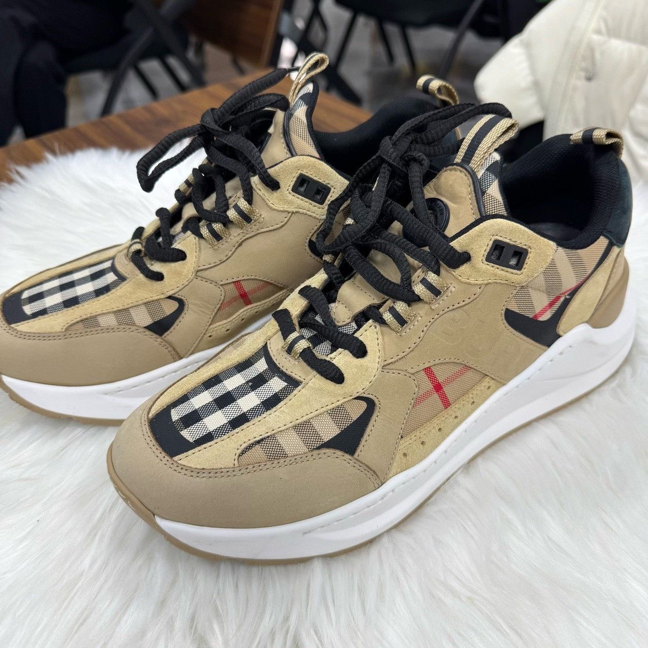 Burberry Burberry Classic Checkered Low-Top Sneakers Size US 8 / EU 41 - 1 Thumbnail