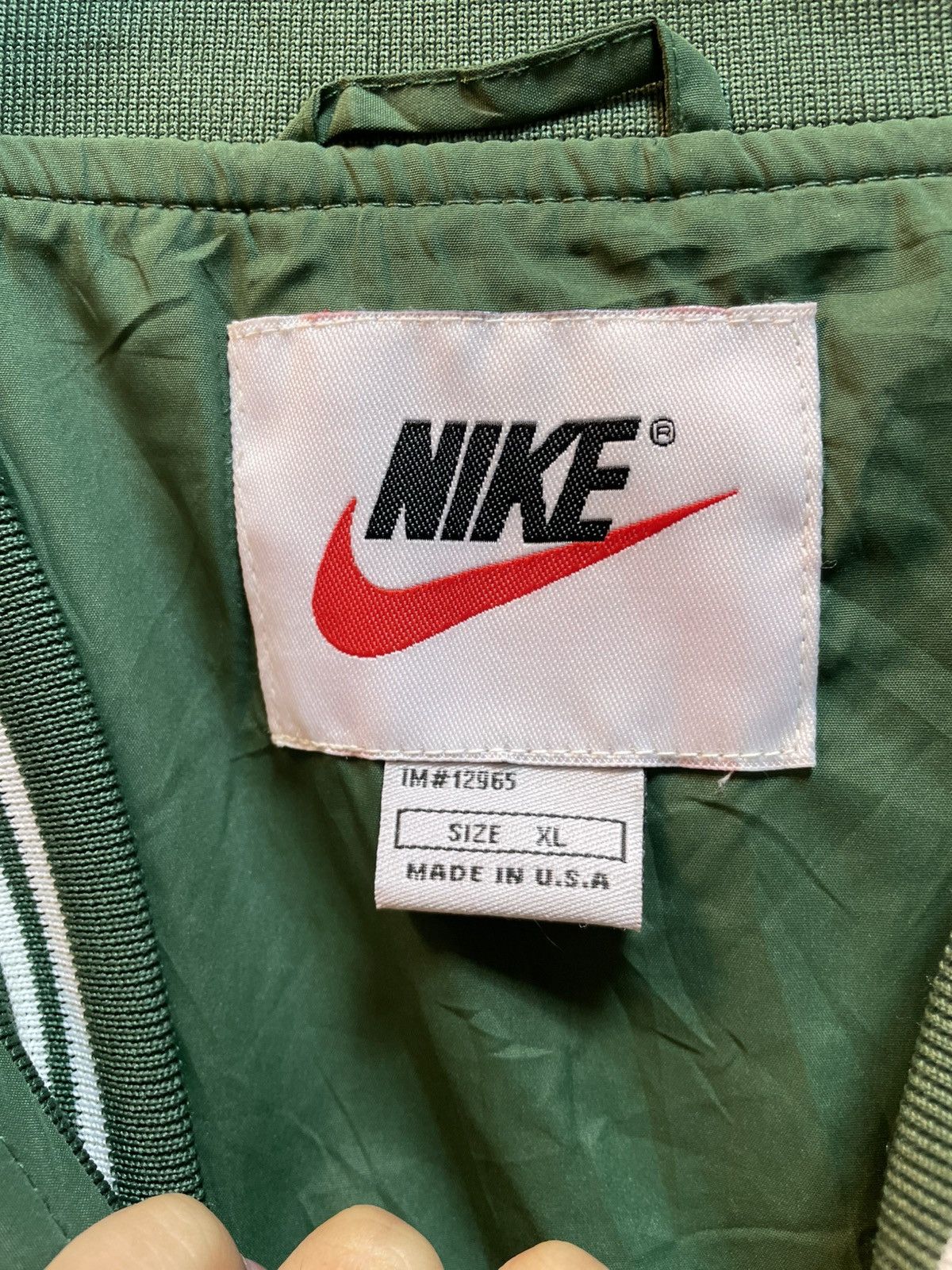 Nike Vintage Nike Spell Out V-Neck Windbreaker Size US XL / EU 56 / 4 - 3 Thumbnail