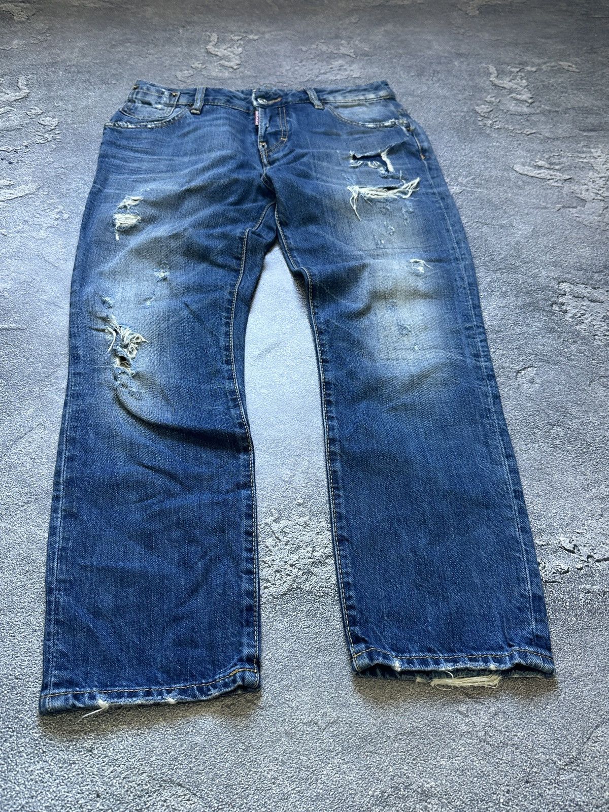 Dsquared2 Dsquared2 Women’s Low Rise Cropped Distressed Jeans Size 27 Size 27" / US 4 / IT 40 - 5 Thumbnail