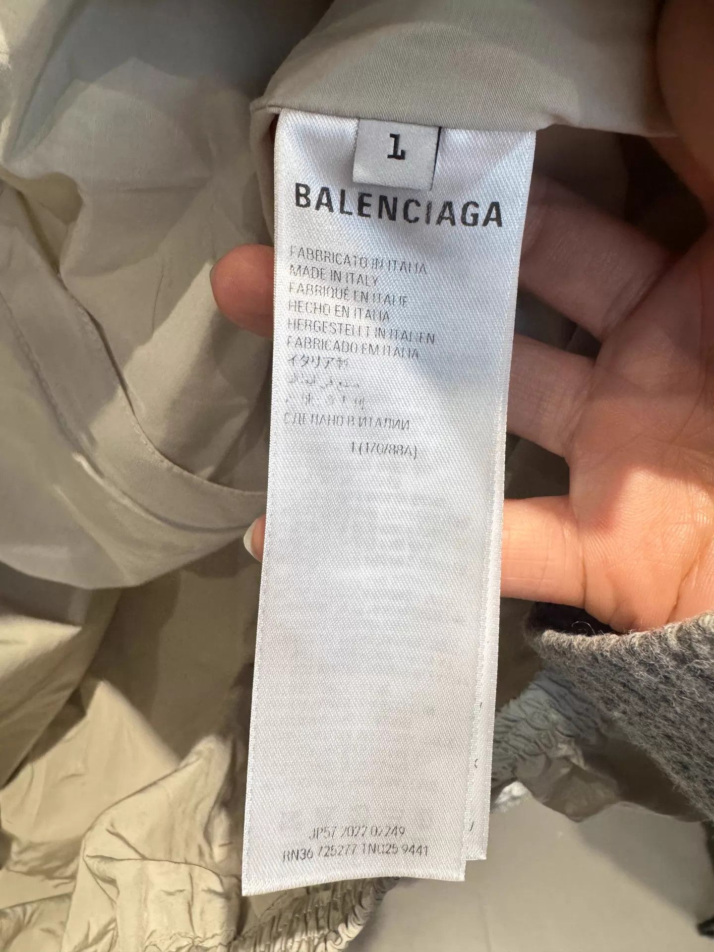 Balenciaga Balenciaga 23SS BB Embroidered Oversized Unisex Cream Jacket Size S / US 4 / IT 40 - 4 Thumbnail