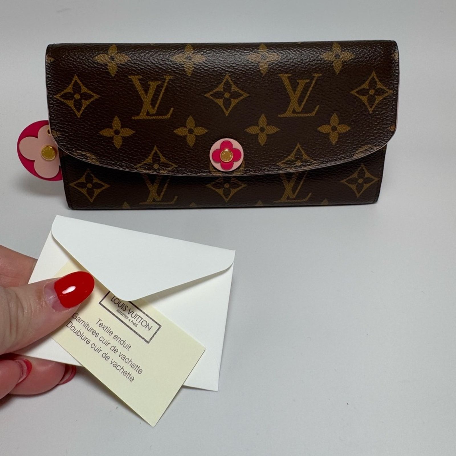 Louis Vuitton Louis Vuitton Emilie Bloom Pink Fuchsia Monogram Wallet Size ONE SIZE - 3 Thumbnail