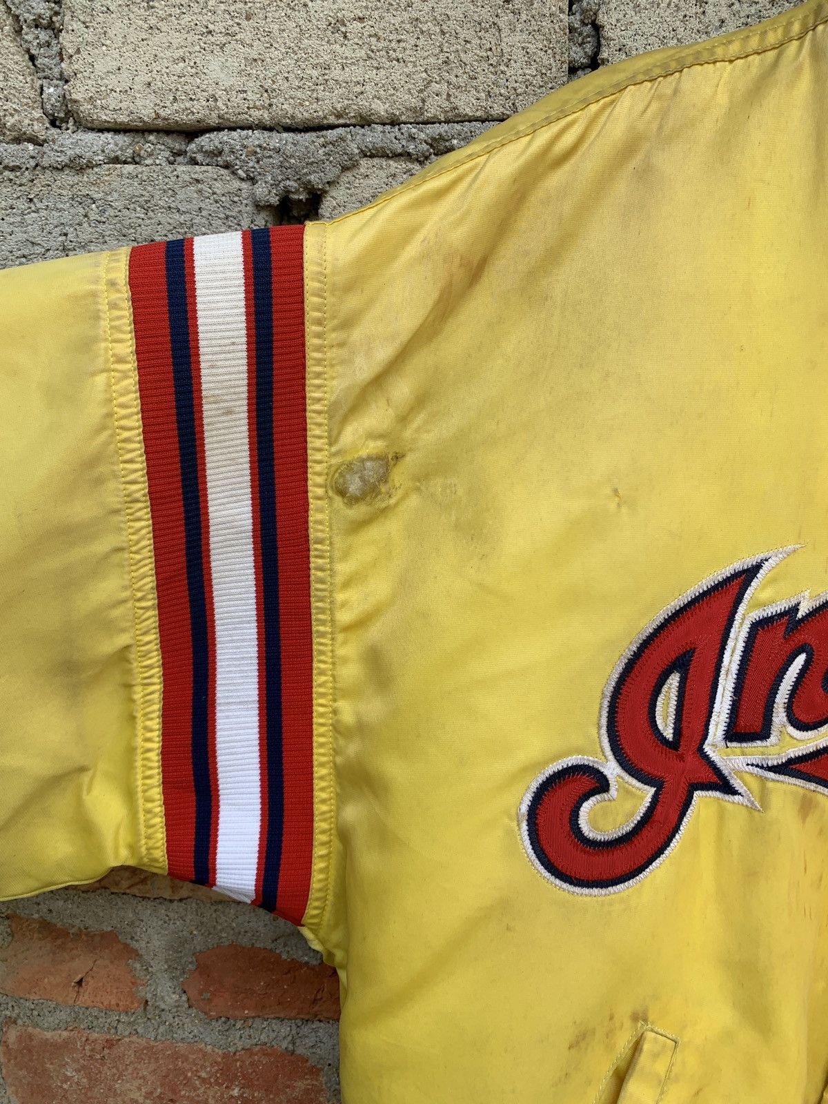 MLB RARE🔥🔥Vtg Starter MLB Indians Big Logo Bomber Jacket Size US XL / EU 56 / 4 - 16 Thumbnail