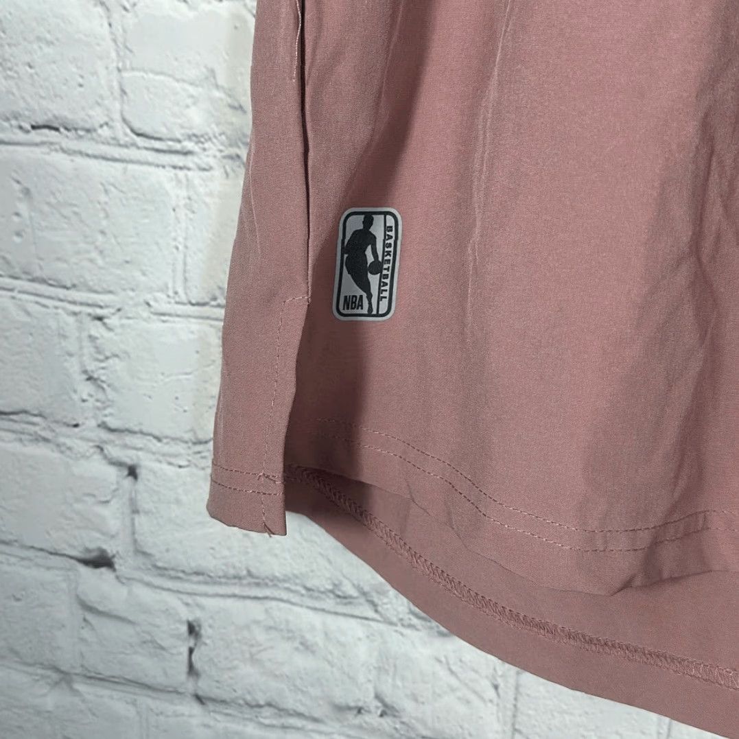 NBA VINTAGE NBA Basketball Athletic Shorts Men's XL Pink Pockets Sports Mens Reg Large Red Athletic Size US 36 / EU 52 - 3 Thumbnail