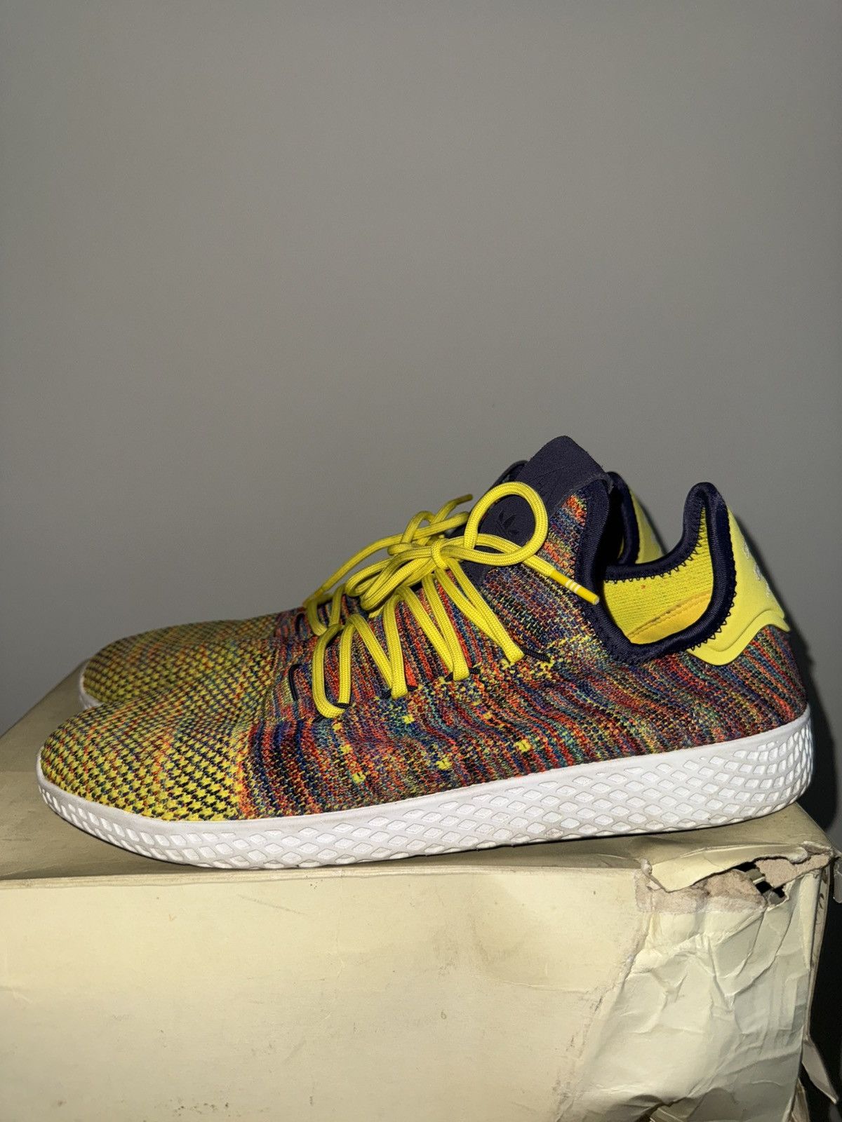 Adidas × Pharrell PW Tennis HU (2017) Size US 11 / EU 44 - 2 Thumbnail