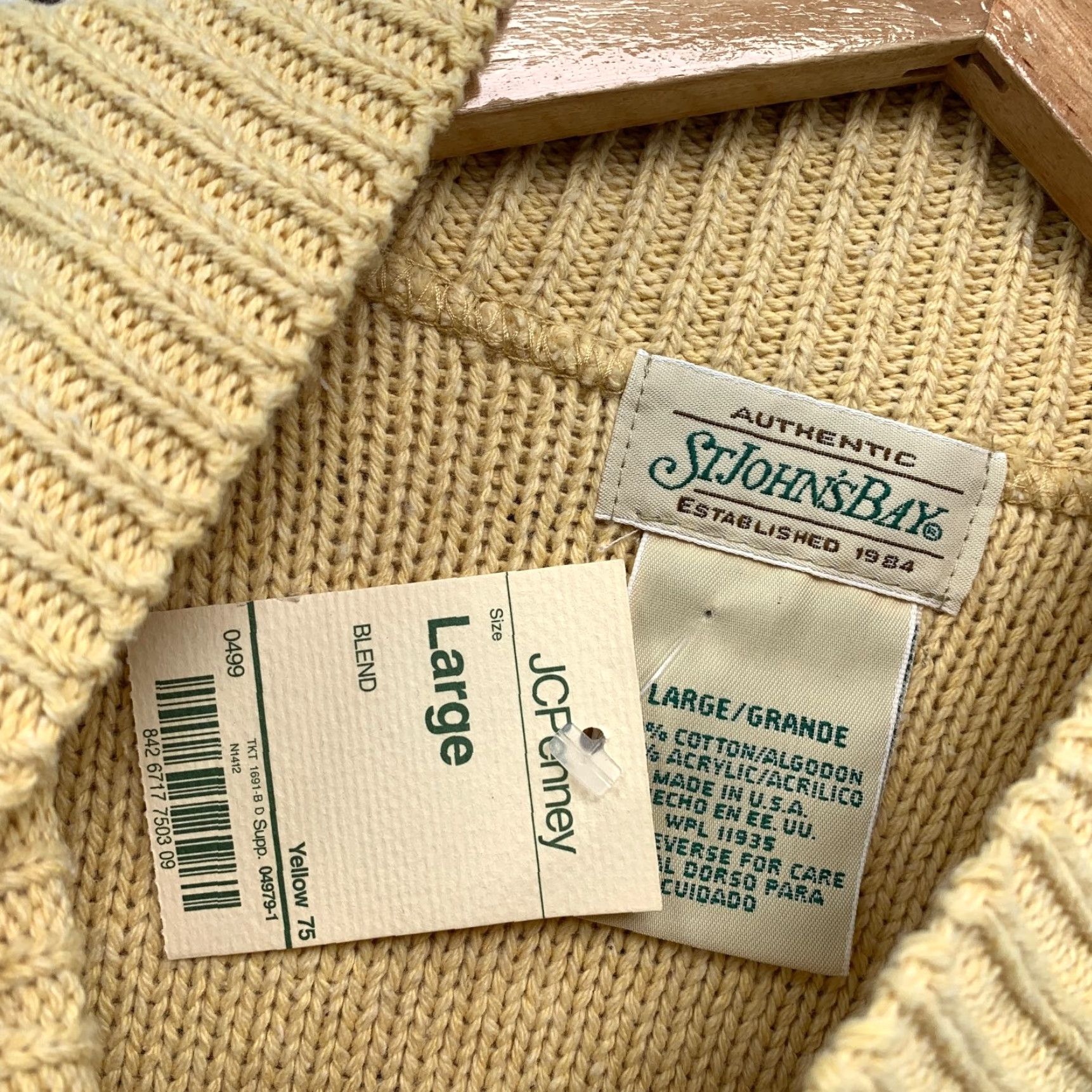 Vintage VINTAGE St Johns Sweater Women L Yellow Heavyweight Cable Knit USA Crew Neck Pullover Casual Mens Girls Womens Size L / US 10 / IT 46 - 2 Thumbnail