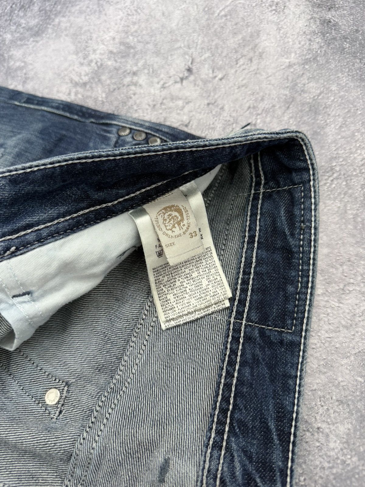 Diesel Vintage Diesel Denim Jeans Baggy Flared Bootcut Avant Garde Size US 33 - 15 Thumbnail