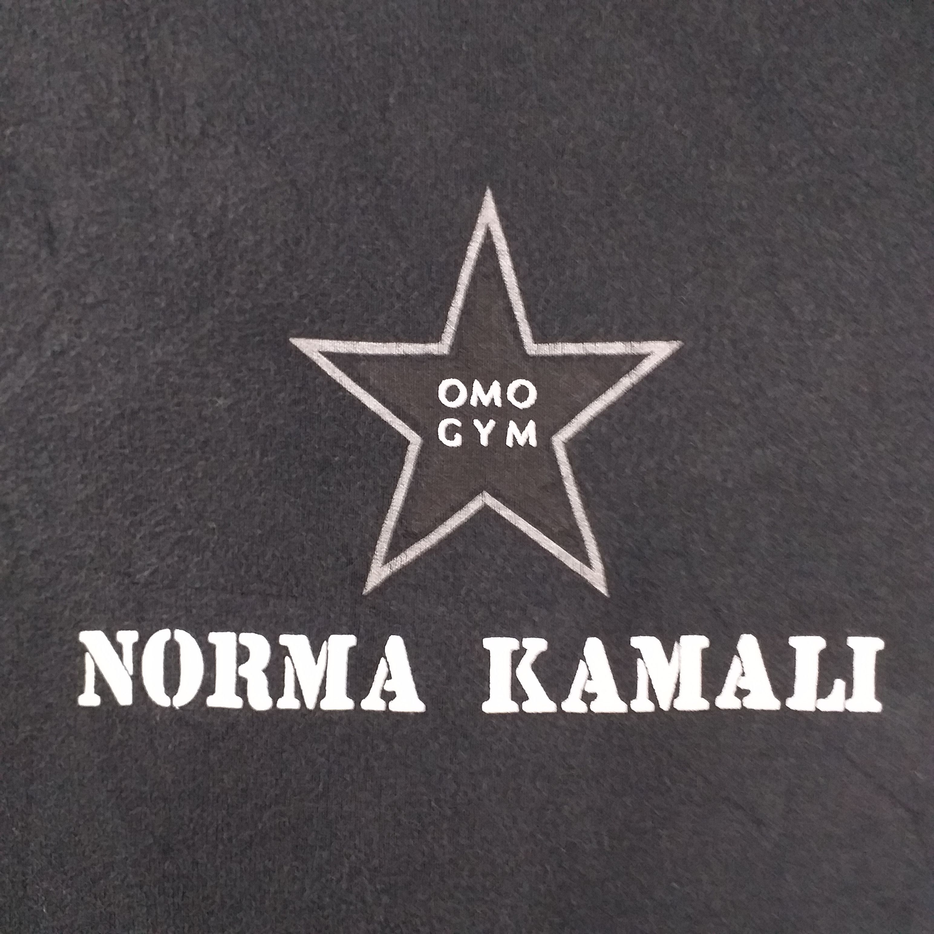 Vintage OMO GYM By Norma Kamali Medium Tshirt -E125 Size US M / EU 48-50 / 2 - 4 Thumbnail