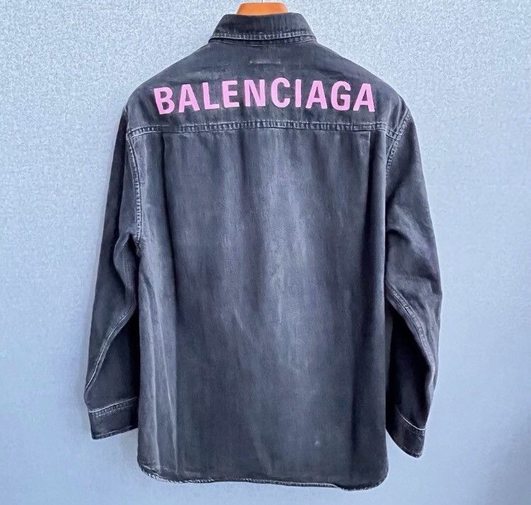 Balenciaga Balenciaga loose slimming denim shirt2412-Nextarrow Size US S / EU 44-46 / 1 - 2 Thumbnail