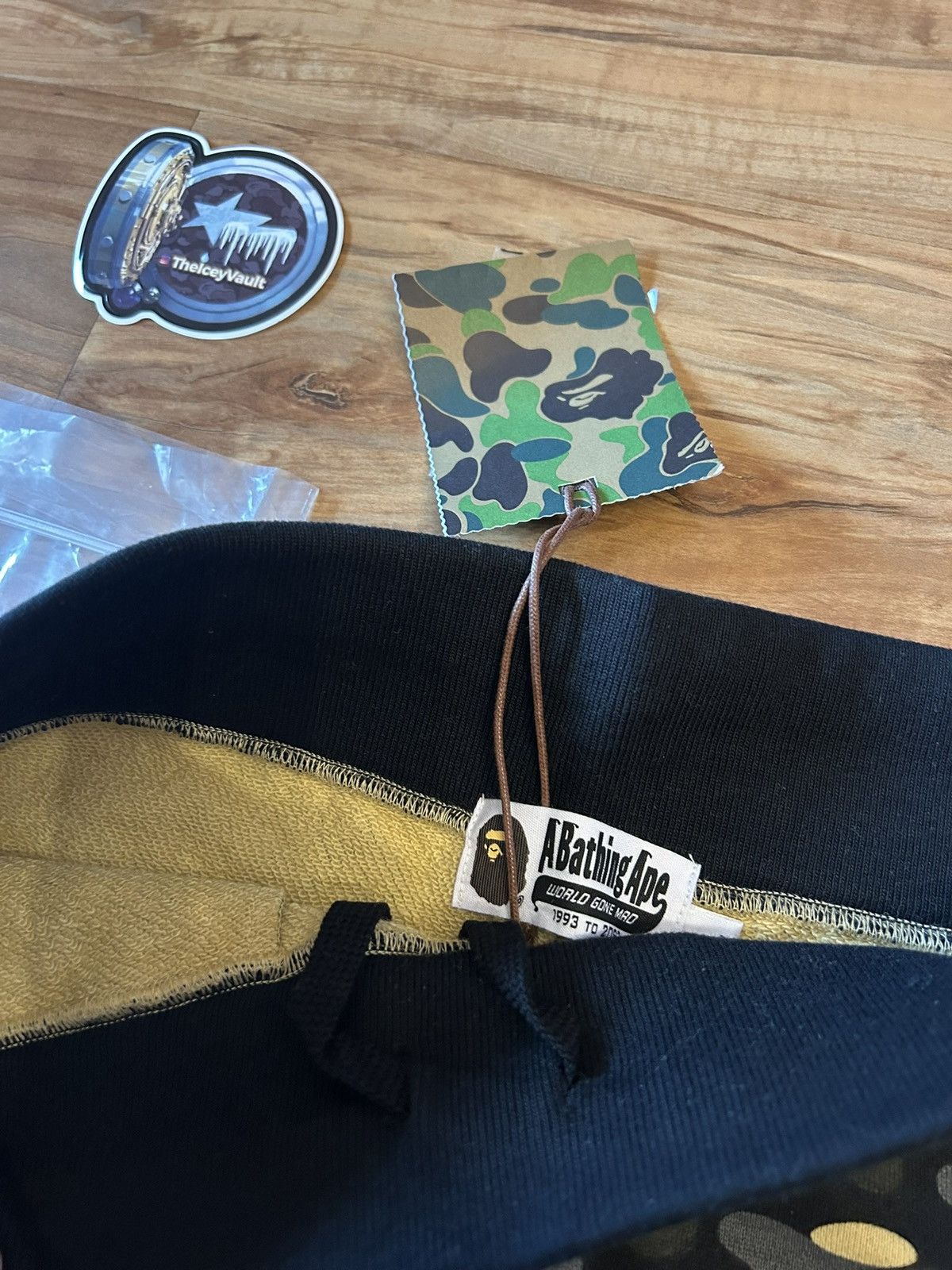 Bape NEW Bape Madison Ave Camo Sweat Shorts Size US 34 / EU 50 - 4 Thumbnail