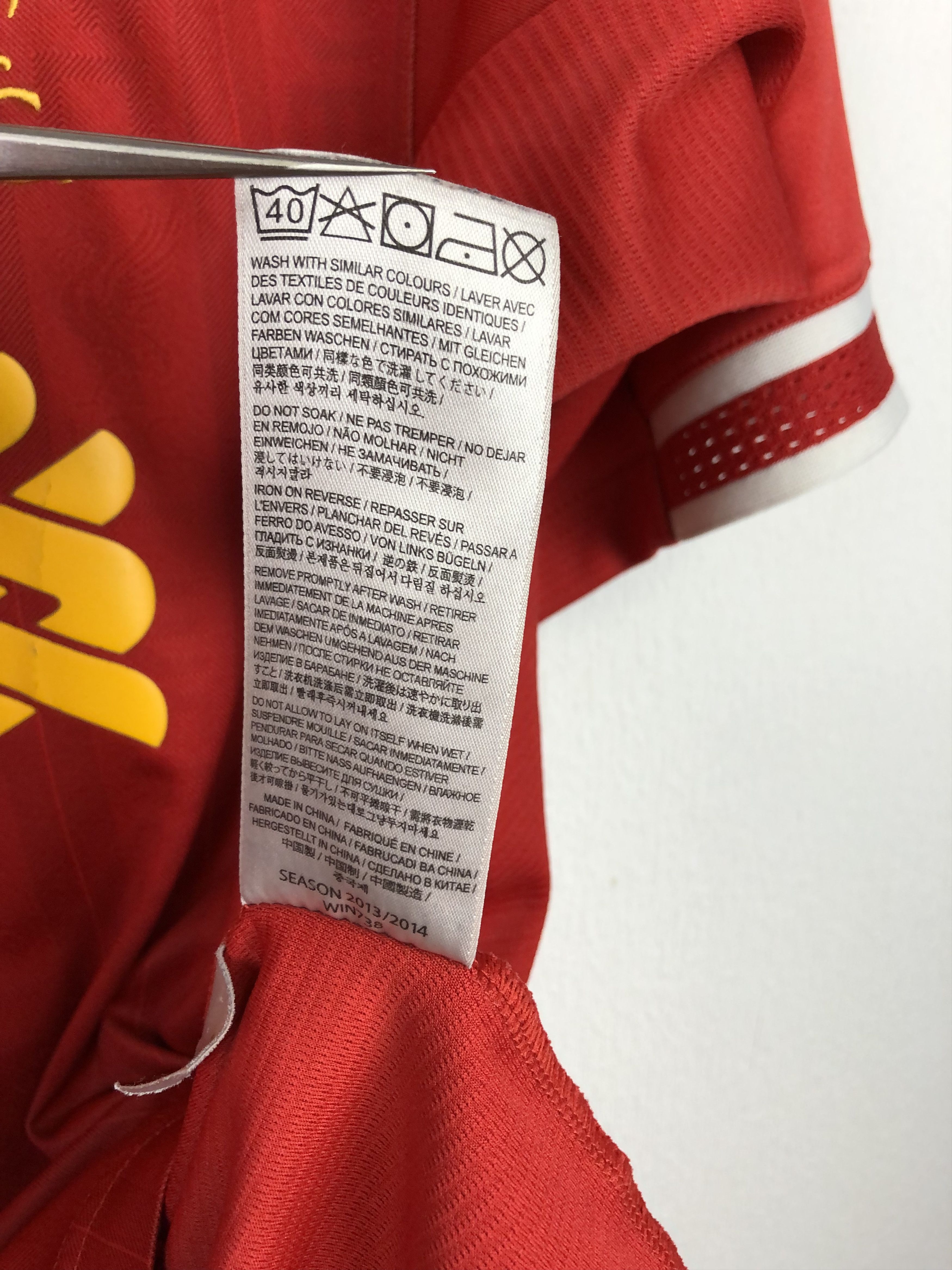 Other Liverpool football shirt 2013 Soccer Jersey #10 Coutinho Size US L / EU 52-54 / 3 - 9 Thumbnail