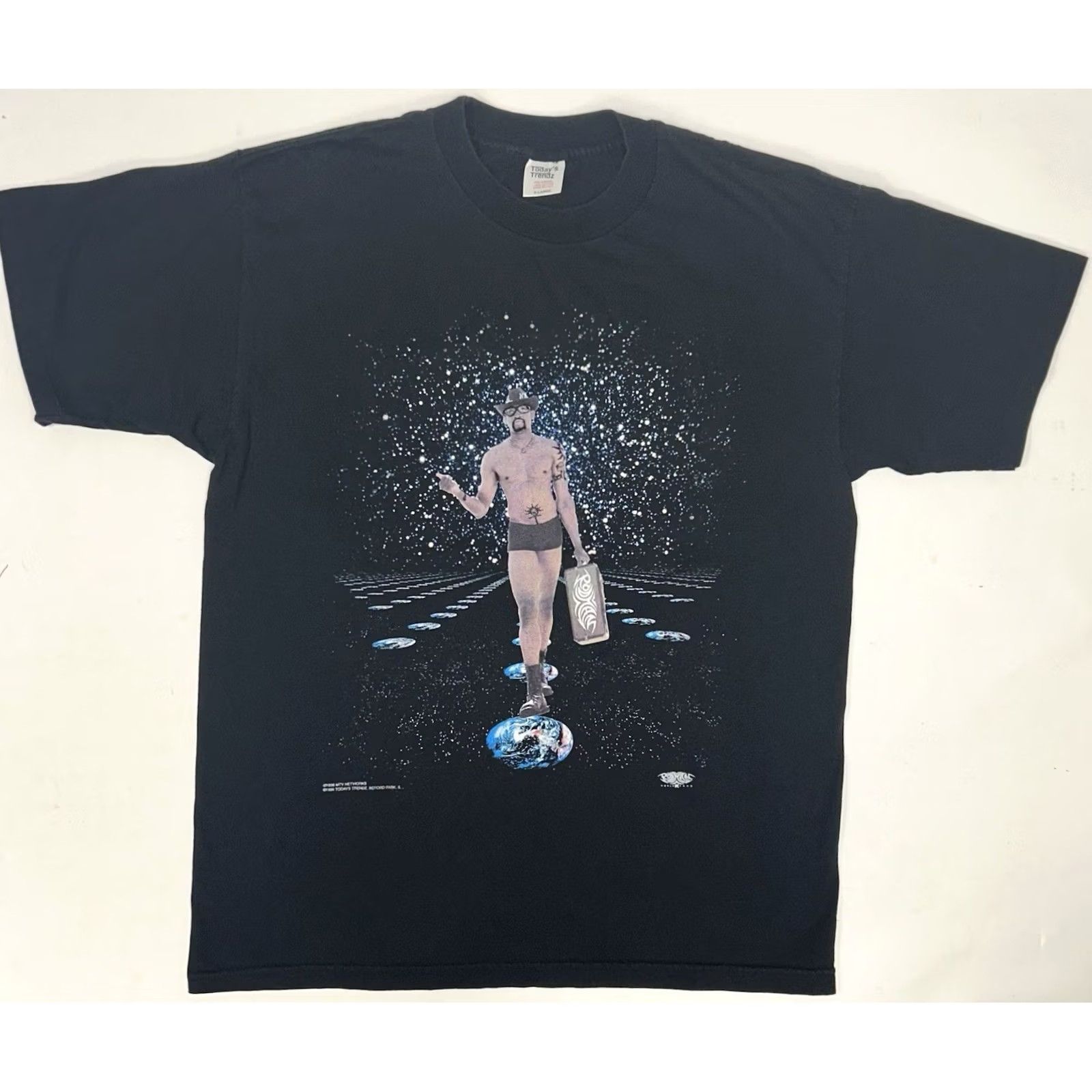 Vintage VINTAGE Dennis Rodman MTV World Tour Walking Rare Graphic Promo Tee 1996 XL Men Size US XL / EU 56 / 4 - 4 Thumbnail