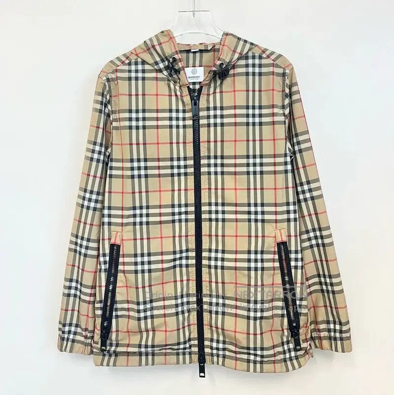 Burberry Burberry Tan Women’s Jacket in Size XS. Size XS / US 0-2 / IT 36-38 - 1 Thumbnail