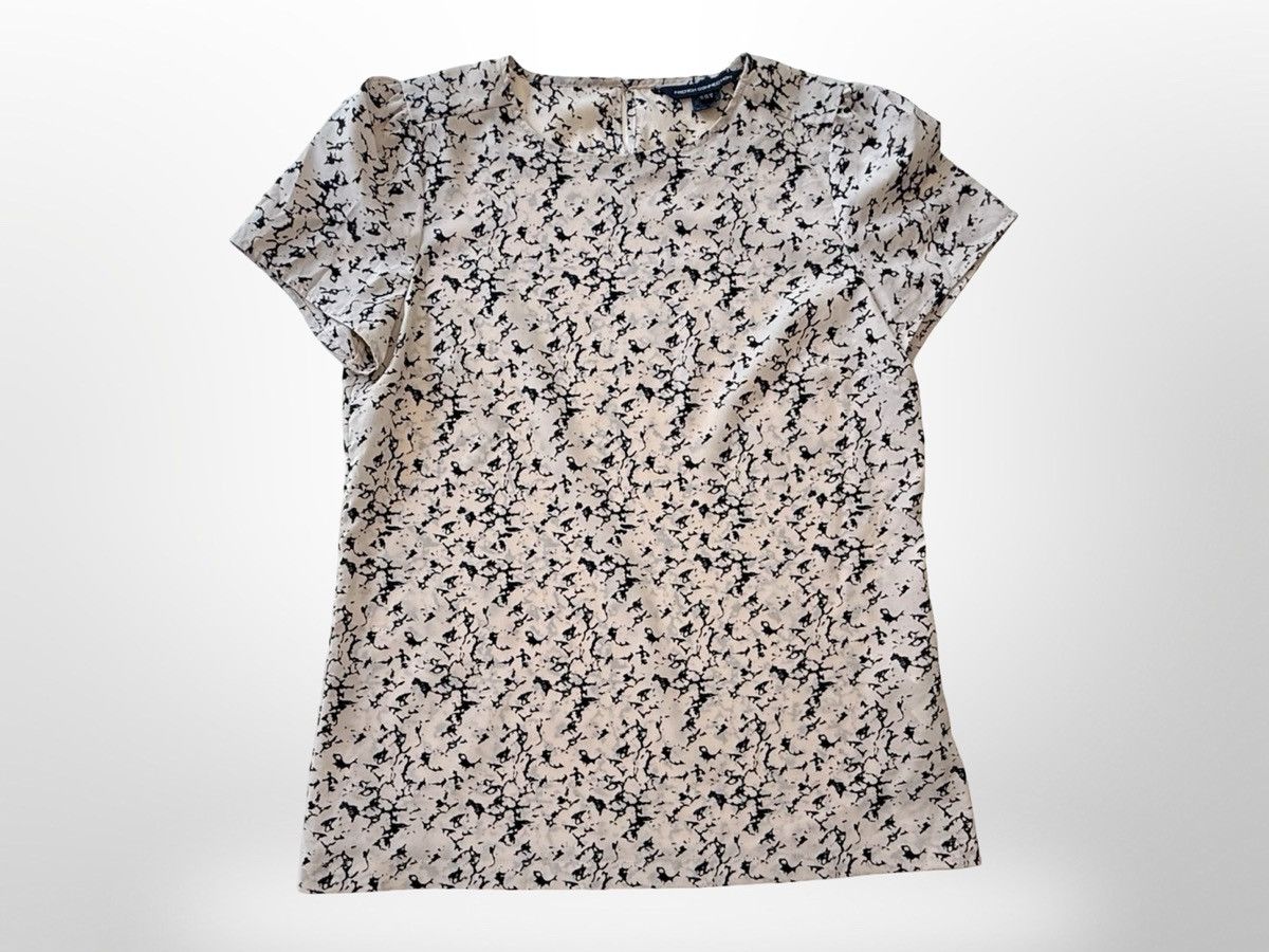 French Connection French Connection Black Marbled Short Sleeve Blouse Size M / US 6-8 / IT 42-44 - 1 Thumbnail