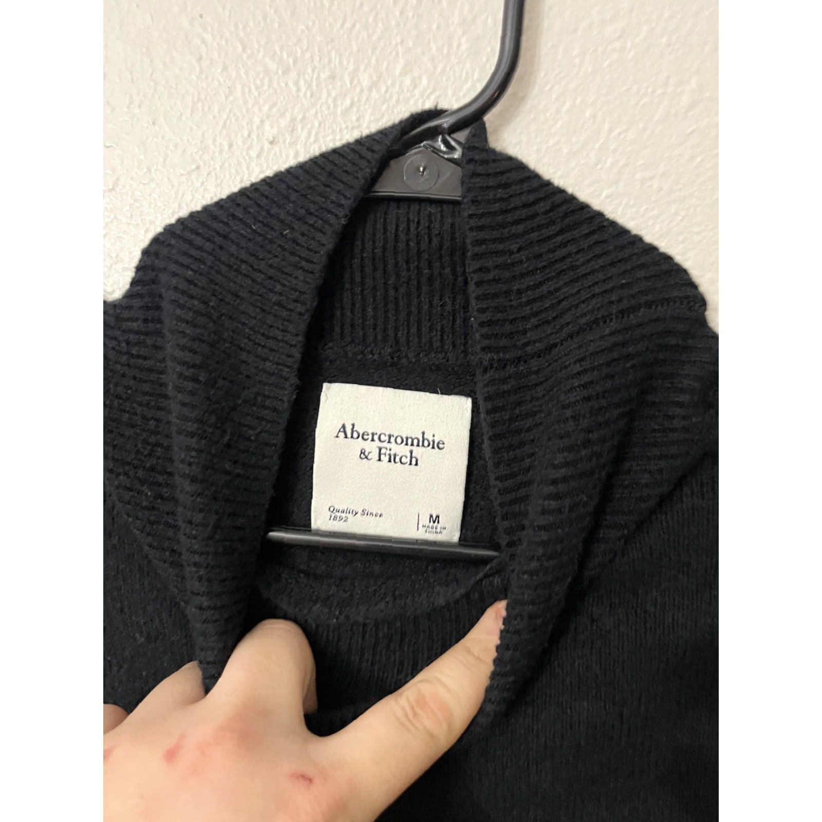 Abercrombie & Fitch ABERCROMBIE & FITCH Womens Sweater Knit Turtleneck Pullover Size M Black Size M / US 6-8 / IT 42-44 - 2 Thumbnail