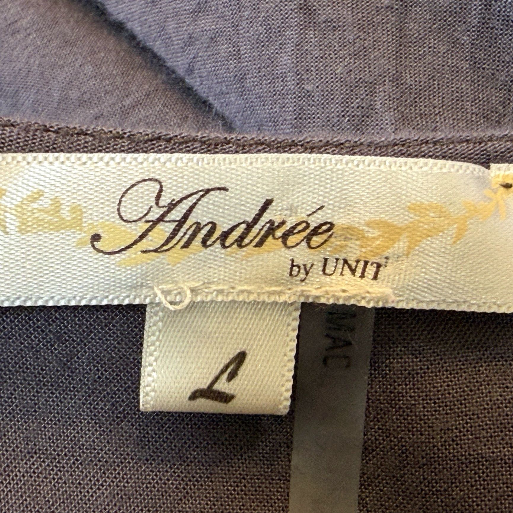 Vintage VINTAGE Andree by Unit Boho Pullover Top Womens Large Gray Embroidery Floral V-Neck 3/4 Bell Sleeve Rayon Size L / US 10 / IT 46 - 7 Thumbnail
