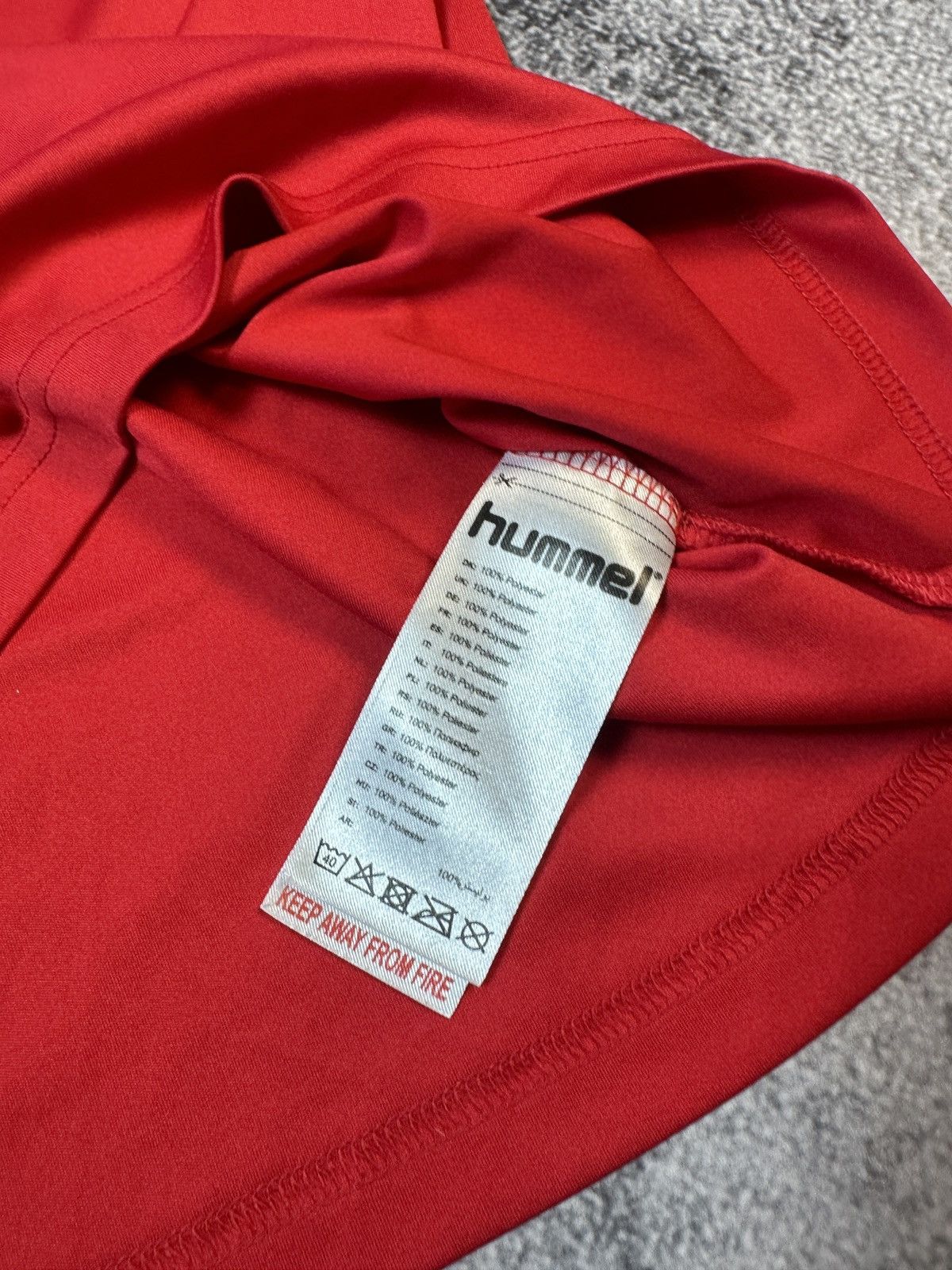 Hummel × Vintage Vintage Hummel Middlesbrough Soccer Jersey Streetwear Rare M Size US M / EU 48-50 / 2 - 5 Thumbnail
