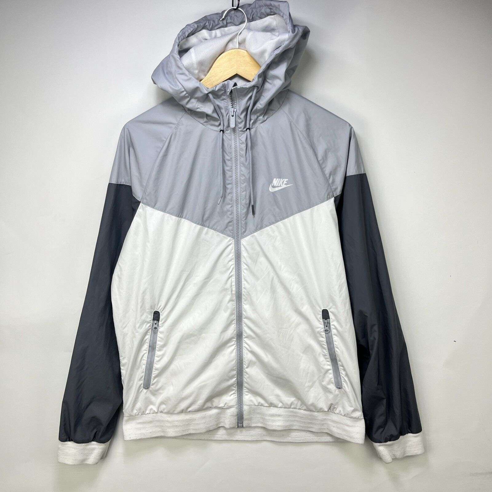 Nike × Vintage Vintage Nike Y2K Hooded Windbreaker Full Zip Jacket Medium Size US M / EU 48-50 / 2 - 1 Thumbnail