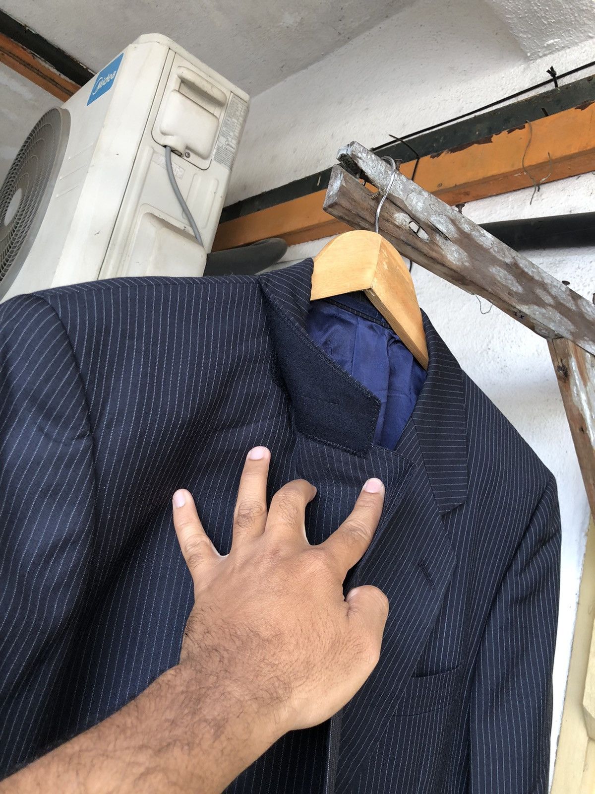 Yves Saint Laurent Yves Saint Laurent Strip Single Breasted Blazer Size US L / EU 52-54 / 3 - 17 Thumbnail
