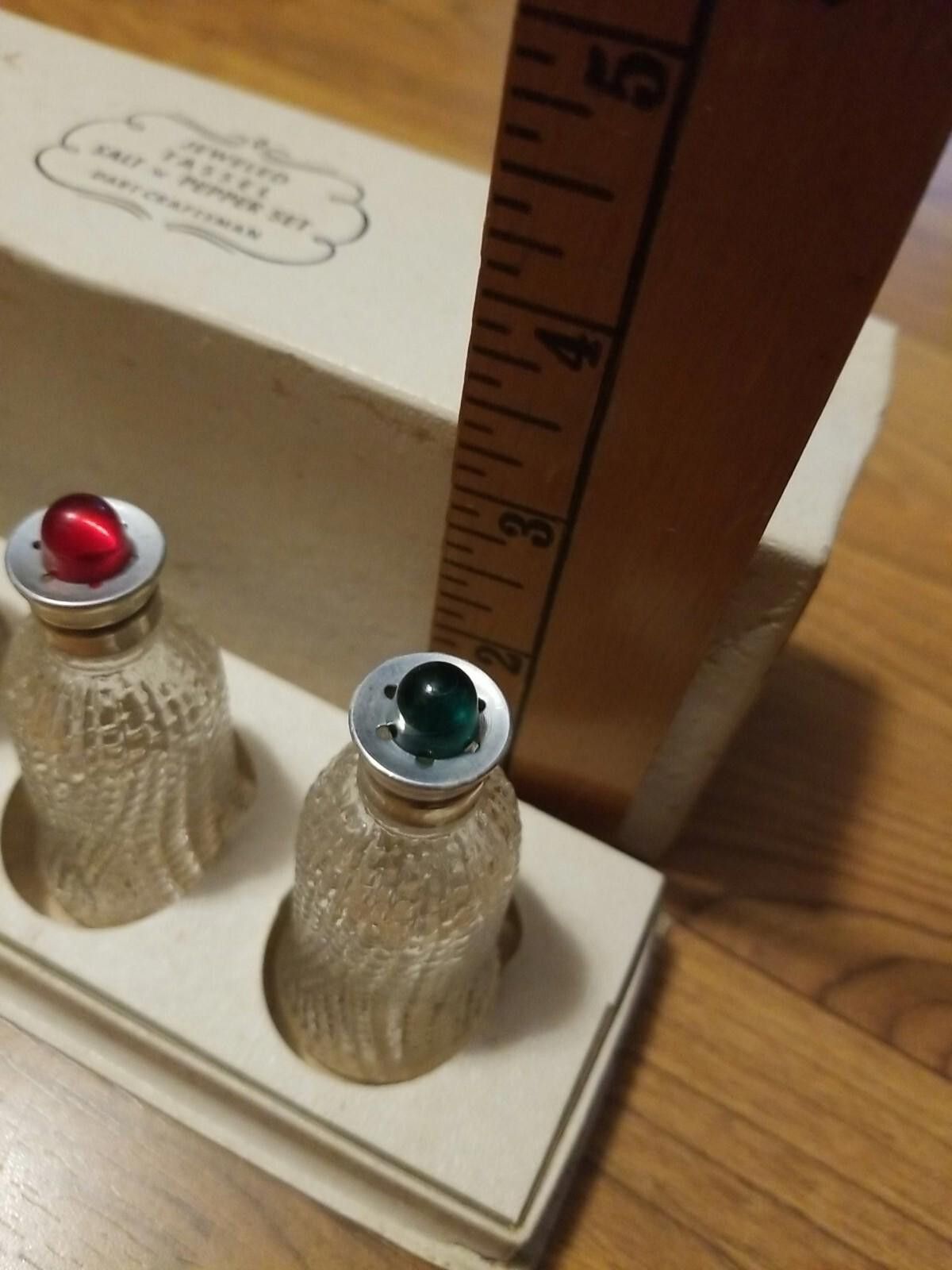 Other Vtg Jeweled Tassel Salt N' Pepper Set DART CRAFTSMAN 4 pcs. Size ONE SIZE - 4 Thumbnail