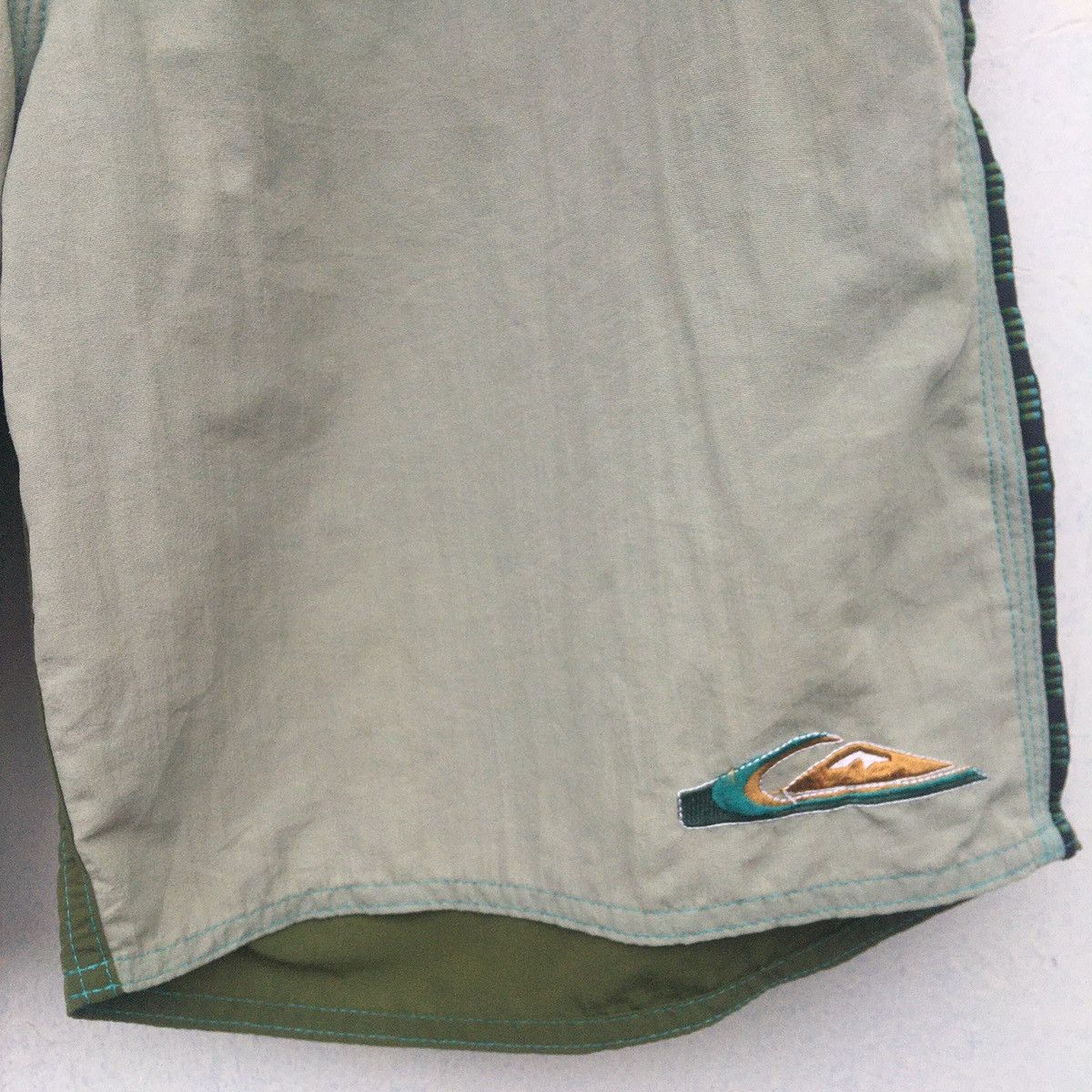 Quiksilver Vintage Quiksilver boardshort surf Size US 31 - 3 Thumbnail