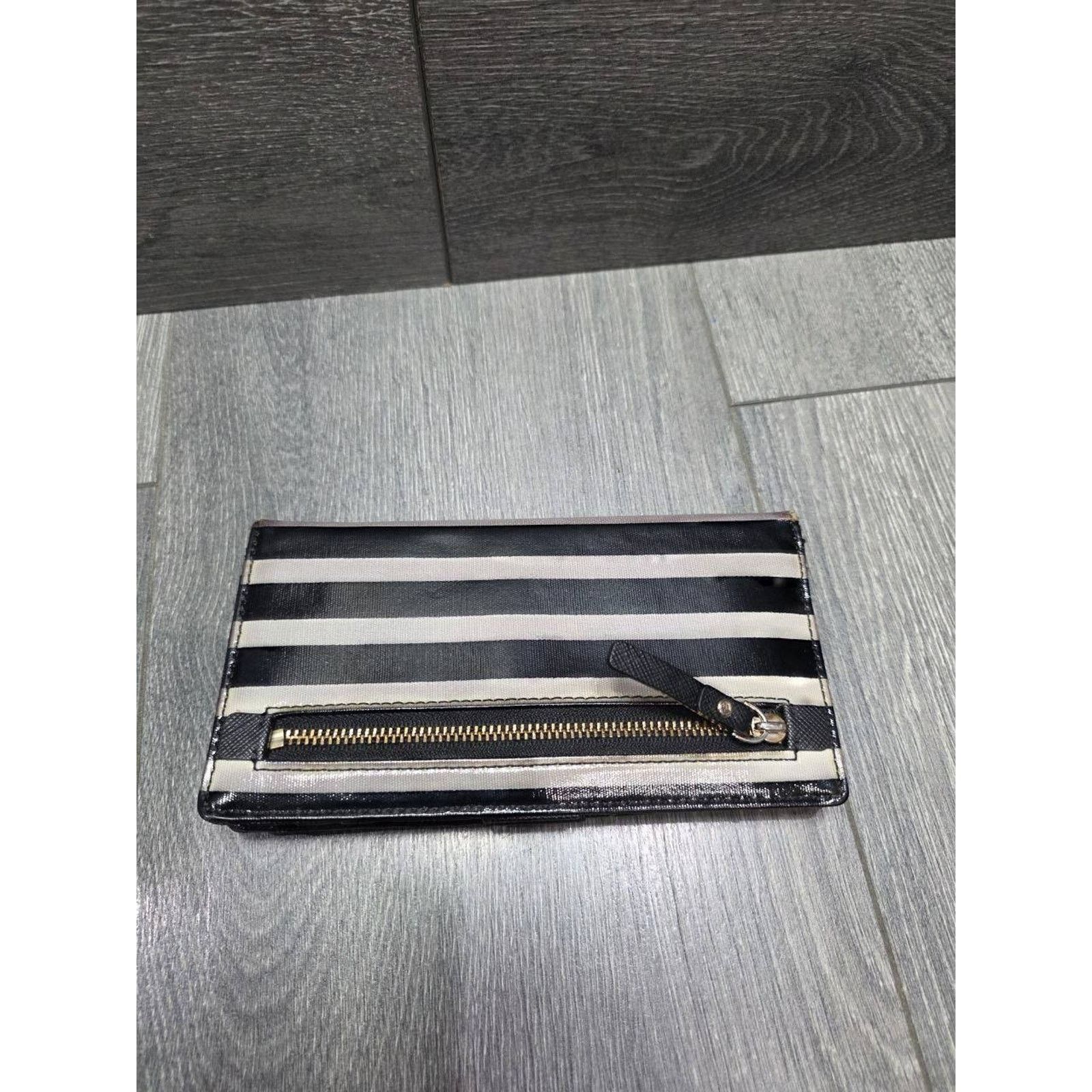 Kate Spade KATE SPADE Cameron Street Floral Margot Wallet B000452 Size ONE SIZE - 2 Thumbnail
