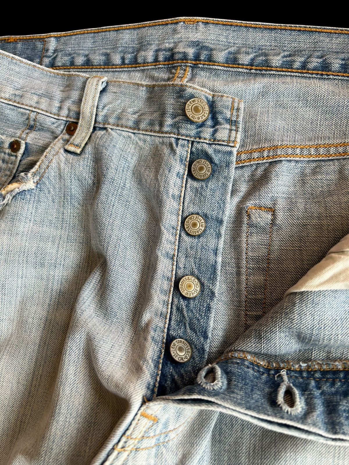 Levi's Vintage Levis 501 Nice Faded Distress Jean Size US 33 - 9 Thumbnail