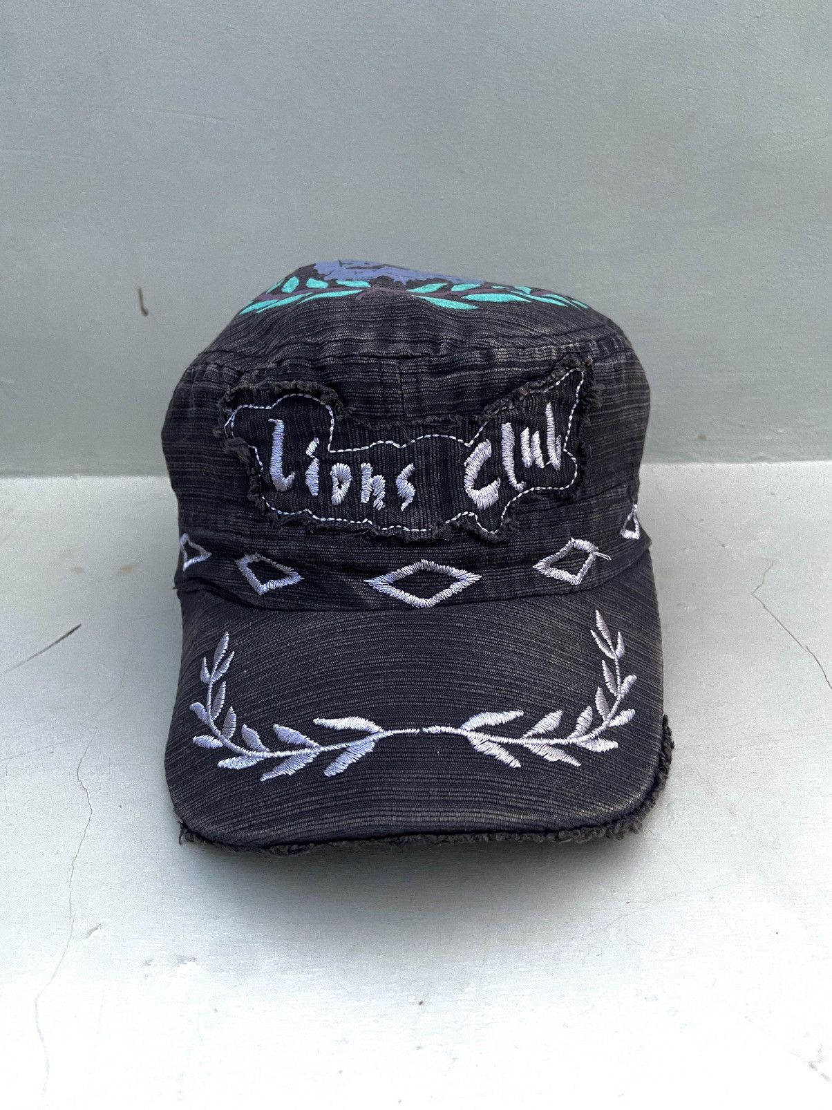 If Six Was Nine 2000s ditsetressed lion club patrol hat Size ONE SIZE - 3 Thumbnail