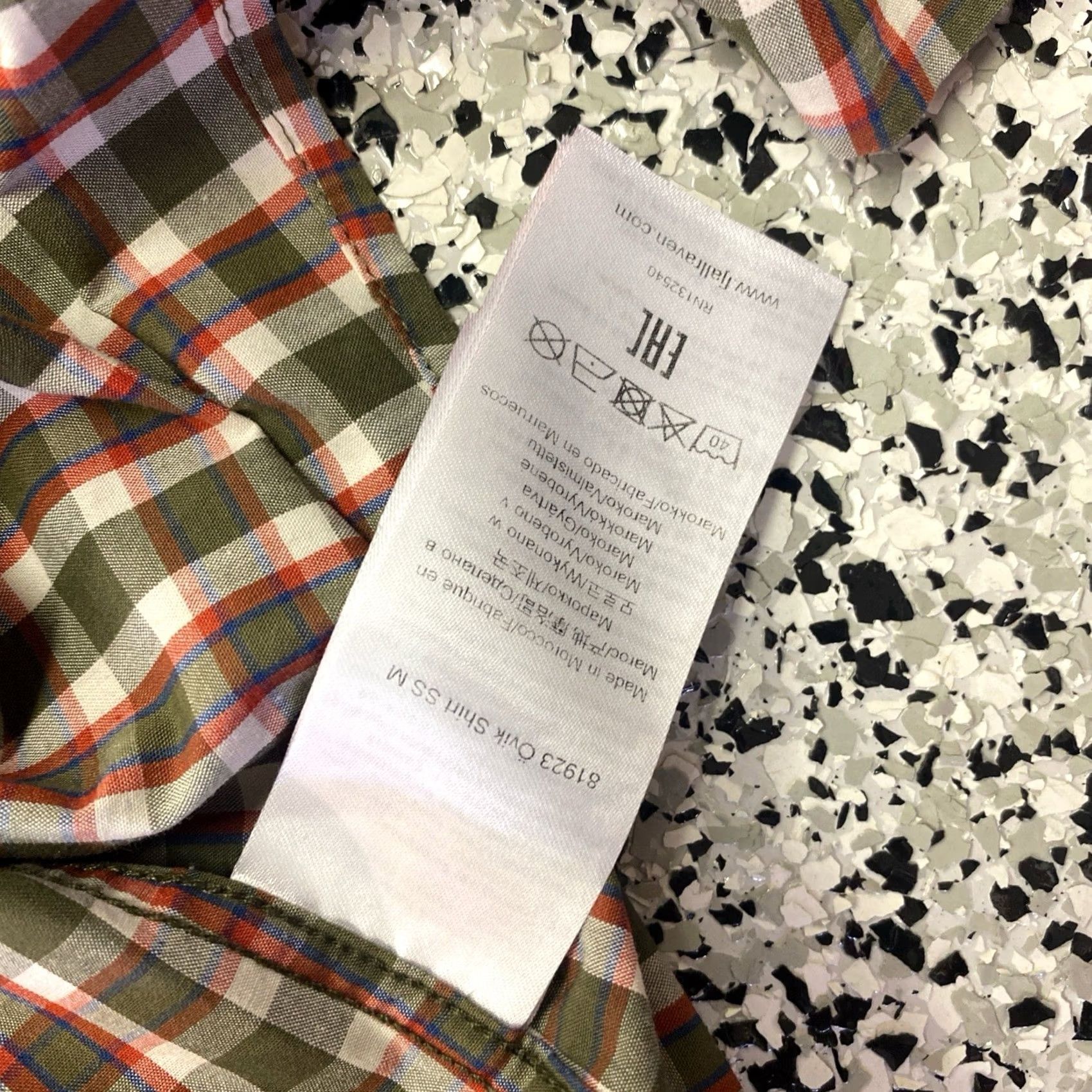 Vintage Fjallraven Mens Flannel Shirt L Regular Fit Red Green Tan Plaid Button Down Shirt Mens L Size US L / EU 52-54 / 3 - 4 Thumbnail