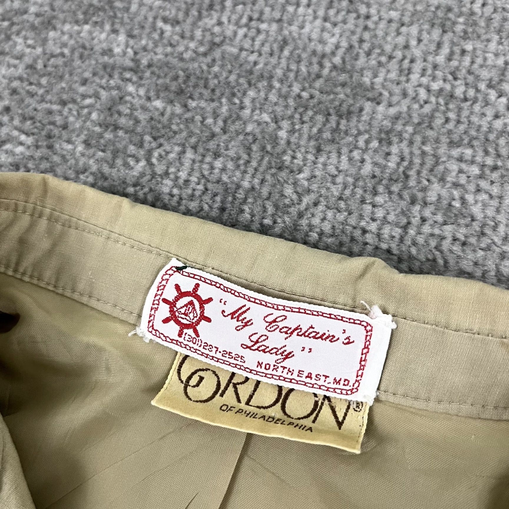 Vintage VINTAGE Gordons Captain’s Lady Shirt Women Size L Cotton Blend Brown Nautical 14 M/L Regular Short Sleeve Button-Up Mens Womens Girls Boys Size L / US 10 / IT 46 - 2 Thumbnail