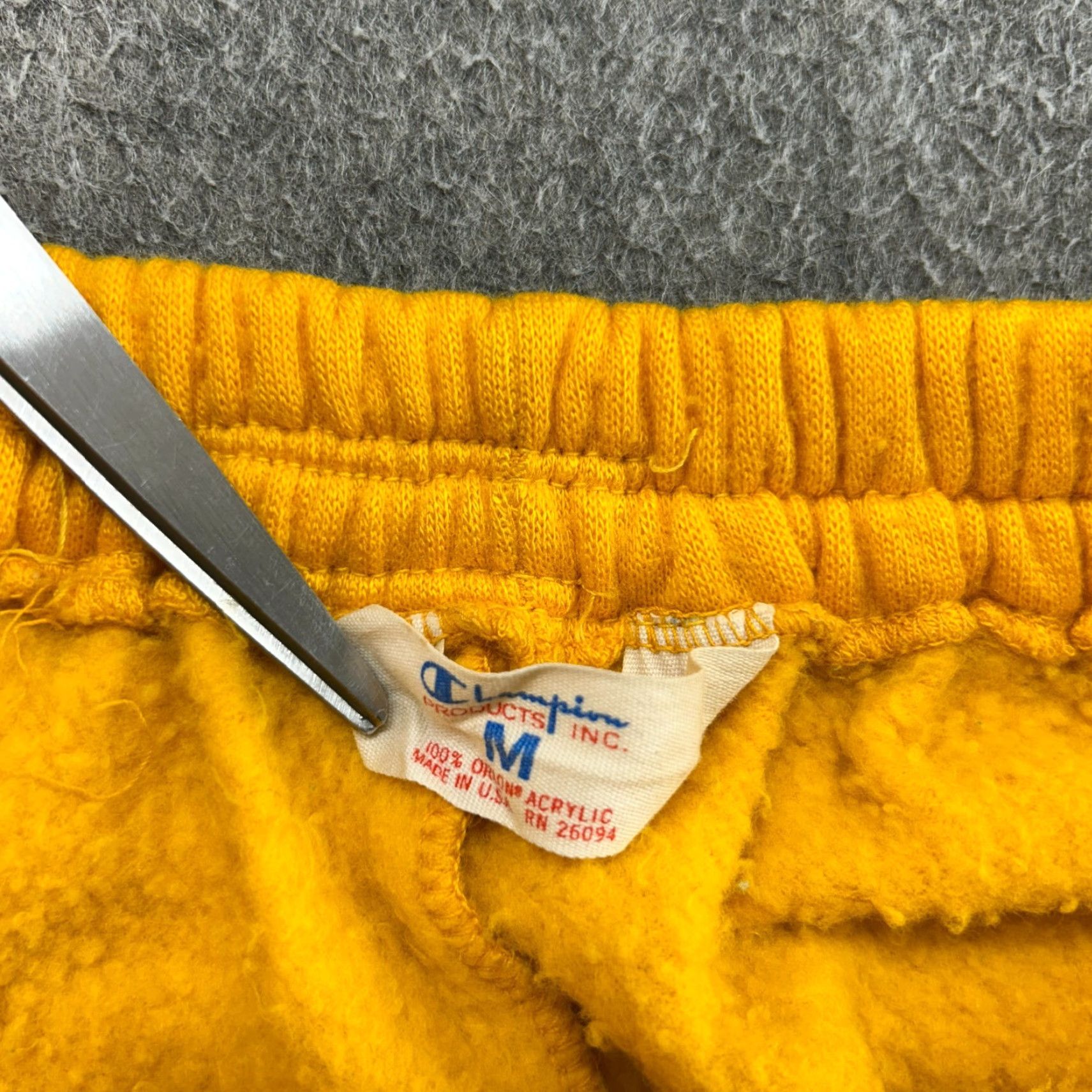 Champion **VINTAGE CHAMPION MEN YELLOW JOGGER PANTS 70S** User: VINTAGE CHAMPION MEN YELLOW JOGGER PANTS 70S Size US 31 - 7 Thumbnail