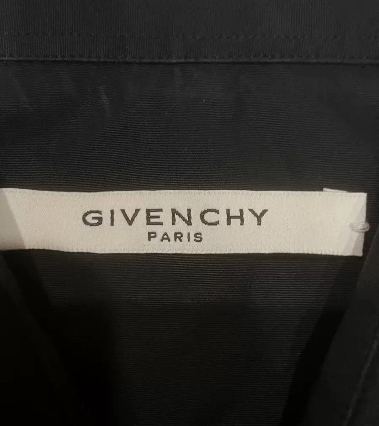 Givenchy Givenchy Black Shirt 2412-Nextarrow Size US M / EU 48-50 / 2 - 4 Thumbnail